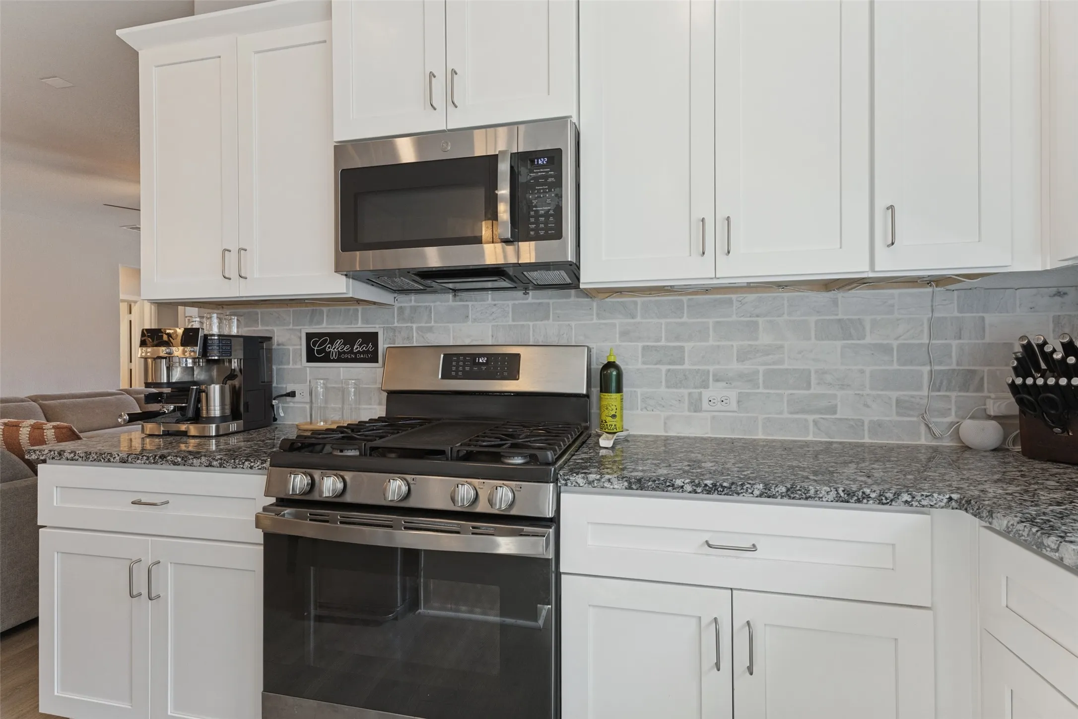 Single Family Residence For Sale in Tarrant County , 10928 Phelps Way, Fort Worth, Texas 76244, 4 Bedroom, 3 Bathroom, 2 Garage spaces, 2,236 Sqft, built in 2020, mls#21400536, Real Estate Agent in Fort Worth, Homes For Sale in Tarrant county, Homes For Sale in Fort Worth, Realtor in Fort Worth Texas, Real Estate Brokerage Independent Realty Texas, Luminita Cordes Realtor