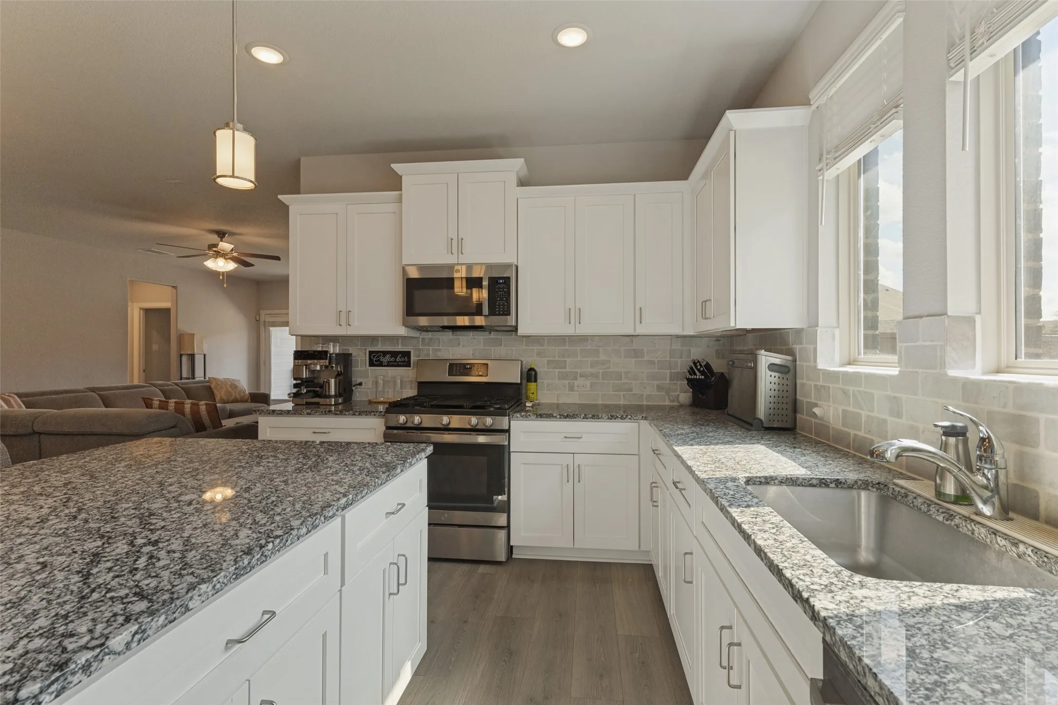 Single Family Residence For Sale in Tarrant County , 10928 Phelps Way, Fort Worth, Texas 76244, 4 Bedroom, 3 Bathroom, 2 Garage spaces, 2,236 Sqft, built in 2020, mls#21400536, Real Estate Agent in Fort Worth, Homes For Sale in Tarrant county, Homes For Sale in Fort Worth, Realtor in Fort Worth Texas, Real Estate Brokerage Independent Realty Texas, Luminita Cordes Realtor