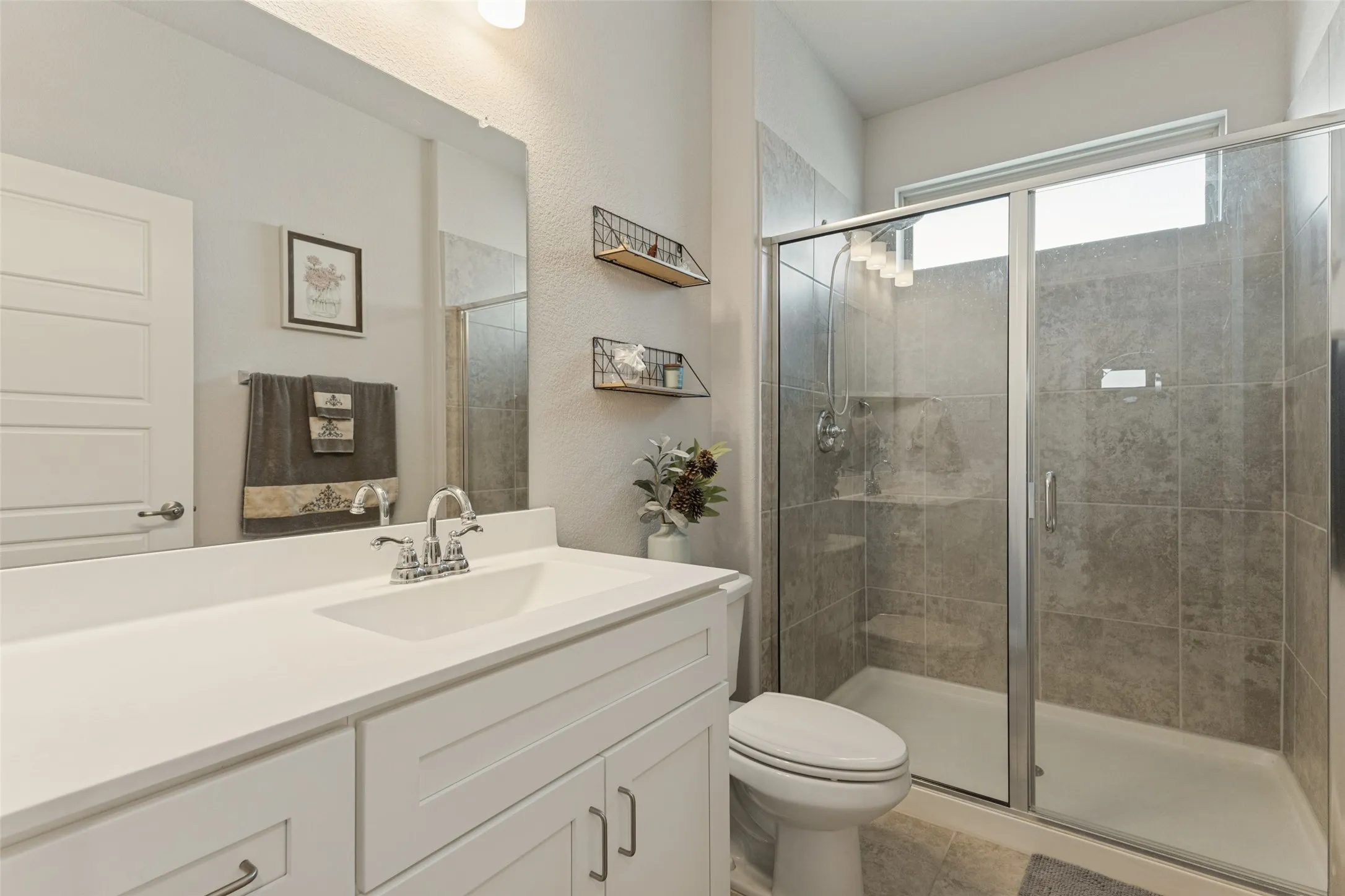Single Family Residence For Sale in Tarrant County , 10928 Phelps Way, Fort Worth, Texas 76244, 4 Bedroom, 3 Bathroom, 2 Garage spaces, 2,236 Sqft, built in 2020, mls#21400536, Real Estate Agent in Fort Worth, Homes For Sale in Tarrant county, Homes For Sale in Fort Worth, Realtor in Fort Worth Texas, Real Estate Brokerage Independent Realty Texas, Luminita Cordes Realtor