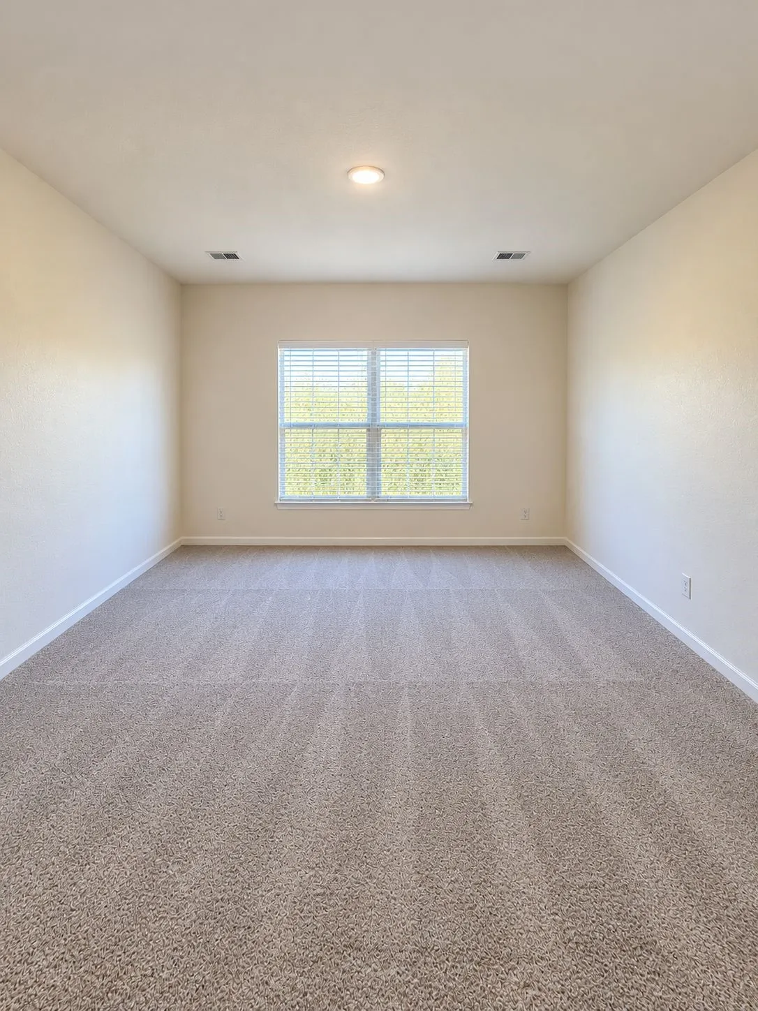Single Family Residence For Rent in Dallas County , 2007 Belmont Drive, Seagoville, Texas 75159, 4 Bedroom, 3 Bathroom, 2 Garage spaces, 2,209 Sqft, built in 2022, mls#21400140, Real Estate Agent in Seagoville, Homes For Rent in Dallas county, Homes For Rent in Seagoville, Realtor in Seagoville Texas, Real Estate Brokerage Independent Realty Texas, Luminita Cordes Realtor