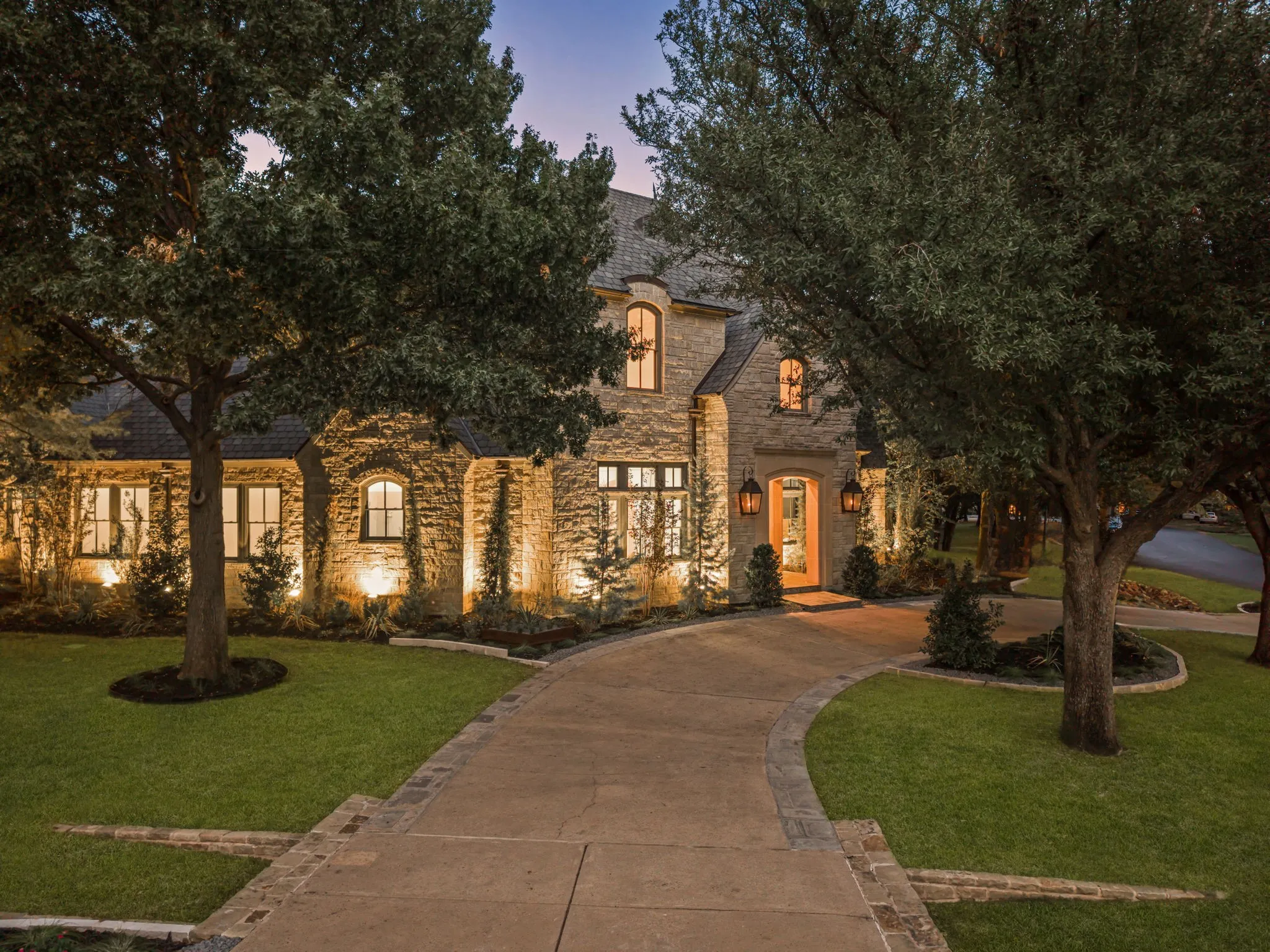 Single Family Residence For Sale in Tarrant County , 1802 Shady Grove Court, Westlake, Texas 76262, 6 Bedroom, 9 Bathroom, 5 Garage spaces, 10,389 Sqft, built in 2002, mls#21400937, Real Estate Agent in Westlake, Homes For Sale in Tarrant county, Homes For Sale in Westlake, Realtor in Westlake Texas, Real Estate Brokerage Independent Realty Texas, Luminita Cordes Realtor