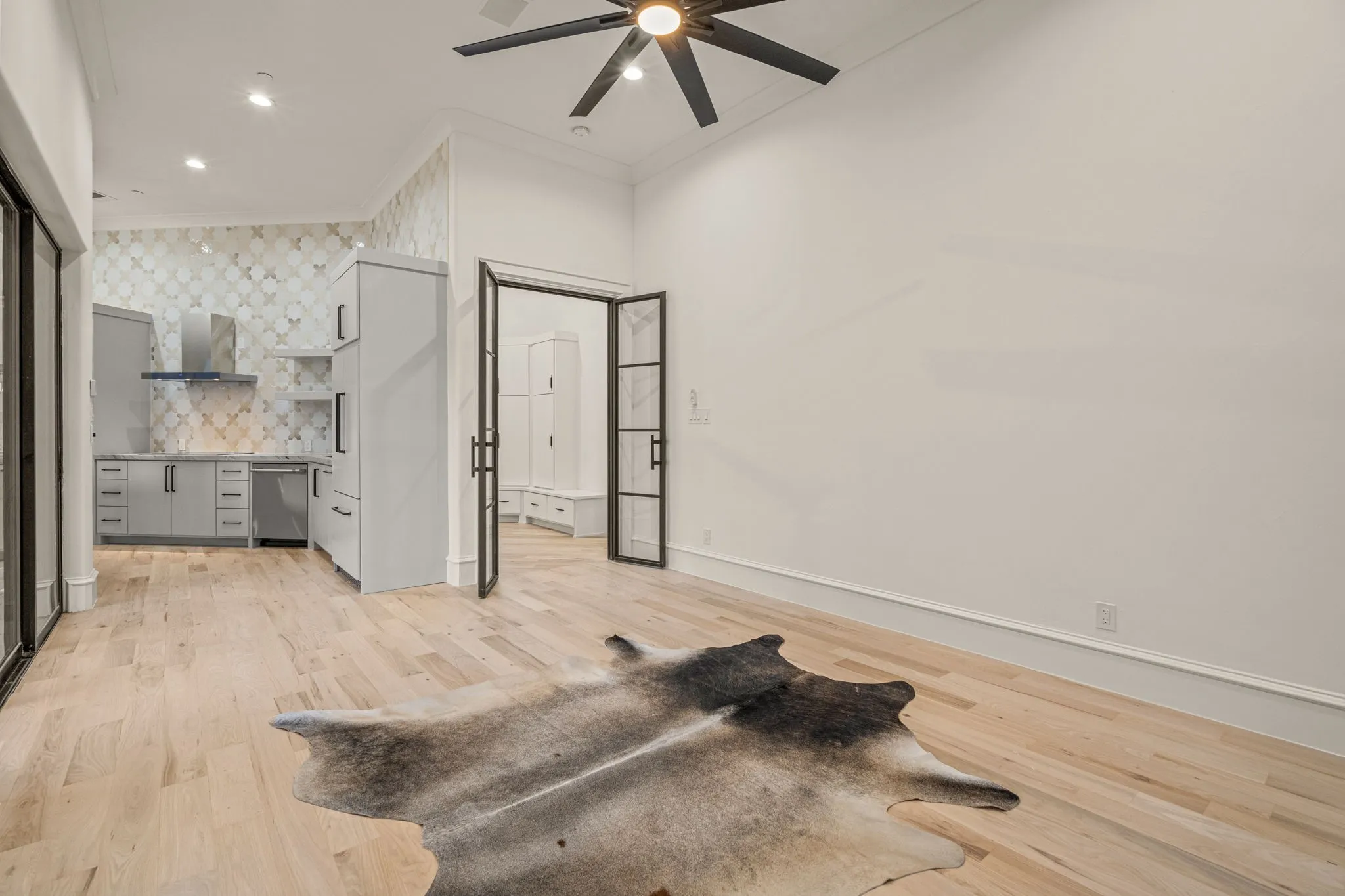Single Family Residence For Sale in Tarrant County , 1802 Shady Grove Court, Westlake, Texas 76262, 6 Bedroom, 9 Bathroom, 5 Garage spaces, 10,389 Sqft, built in 2002, mls#21400937, Real Estate Agent in Westlake, Homes For Sale in Tarrant county, Homes For Sale in Westlake, Realtor in Westlake Texas, Real Estate Brokerage Independent Realty Texas, Luminita Cordes Realtor