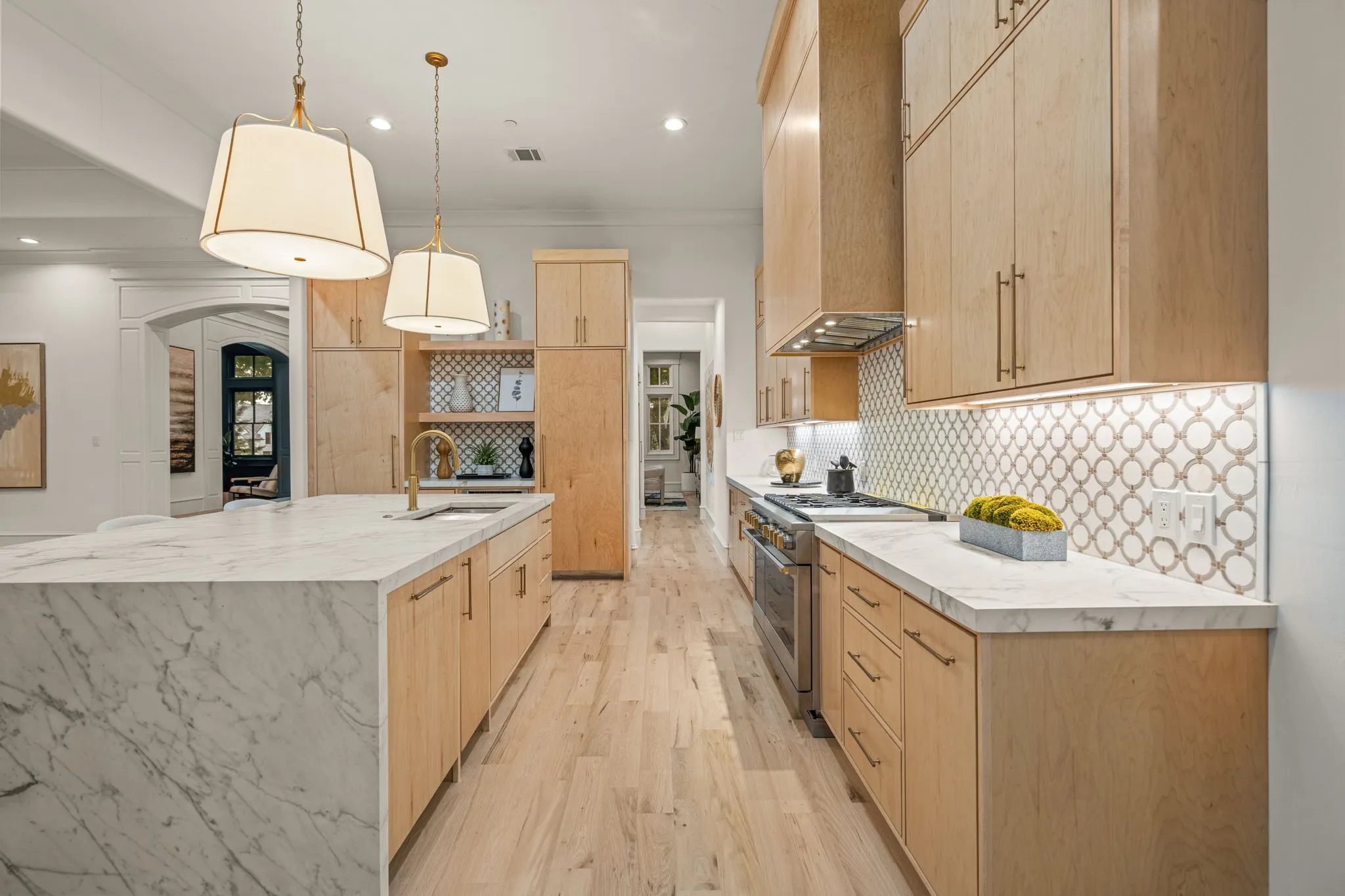 Single Family Residence For Sale in Tarrant County , 1802 Shady Grove Court, Westlake, Texas 76262, 6 Bedroom, 9 Bathroom, 5 Garage spaces, 10,389 Sqft, built in 2002, mls#21400937, Real Estate Agent in Westlake, Homes For Sale in Tarrant county, Homes For Sale in Westlake, Realtor in Westlake Texas, Real Estate Brokerage Independent Realty Texas, Luminita Cordes Realtor
