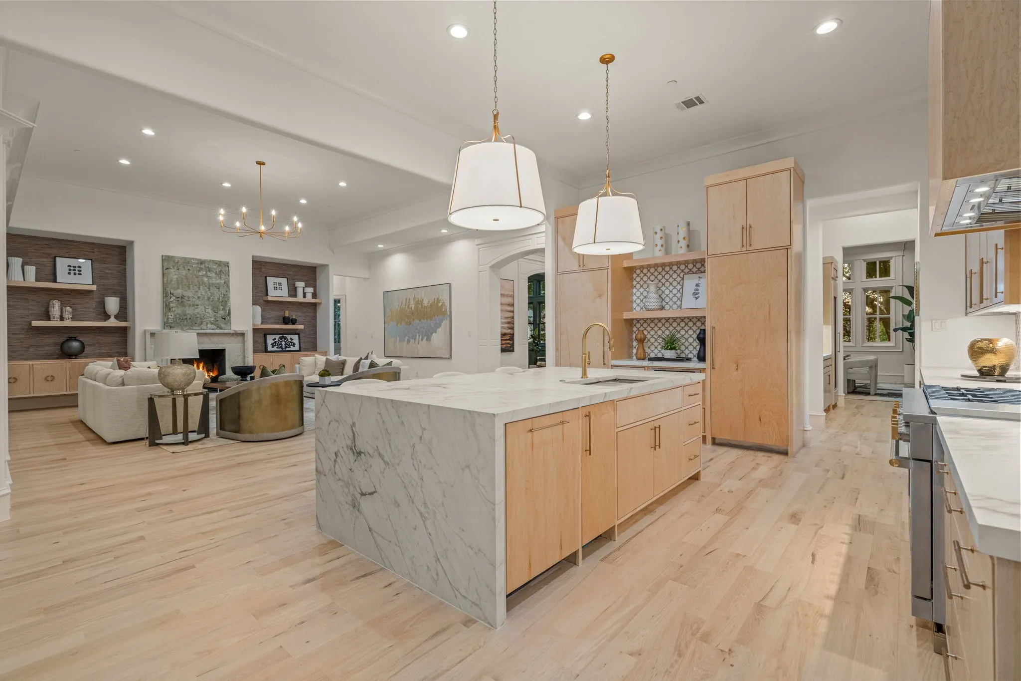Single Family Residence For Sale in Tarrant County , 1802 Shady Grove Court, Westlake, Texas 76262, 6 Bedroom, 9 Bathroom, 5 Garage spaces, 10,389 Sqft, built in 2002, mls#21400937, Real Estate Agent in Westlake, Homes For Sale in Tarrant county, Homes For Sale in Westlake, Realtor in Westlake Texas, Real Estate Brokerage Independent Realty Texas, Luminita Cordes Realtor