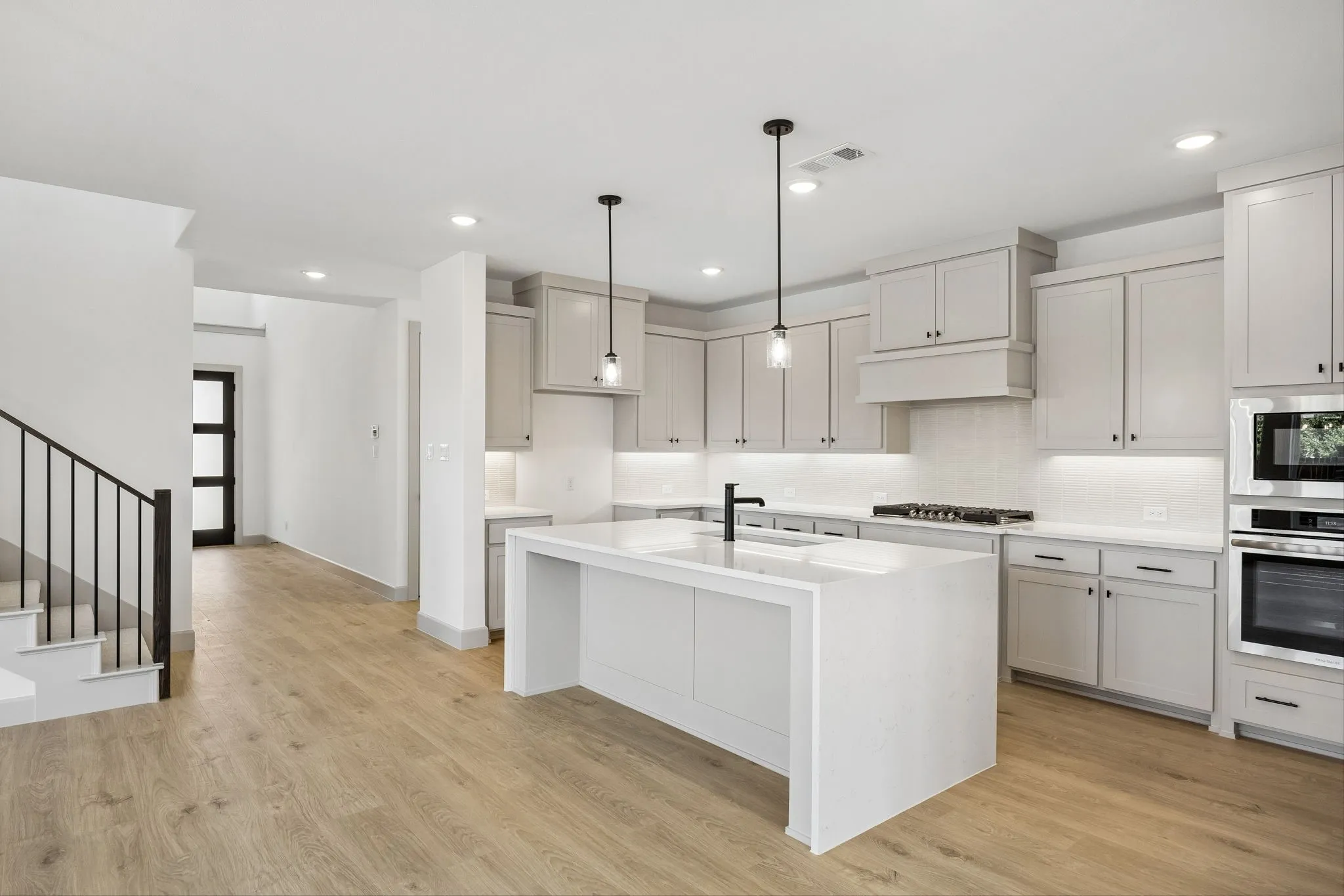 Packed with space and style, you'll find your dream kitchen waiting for you in our Tristan plan!