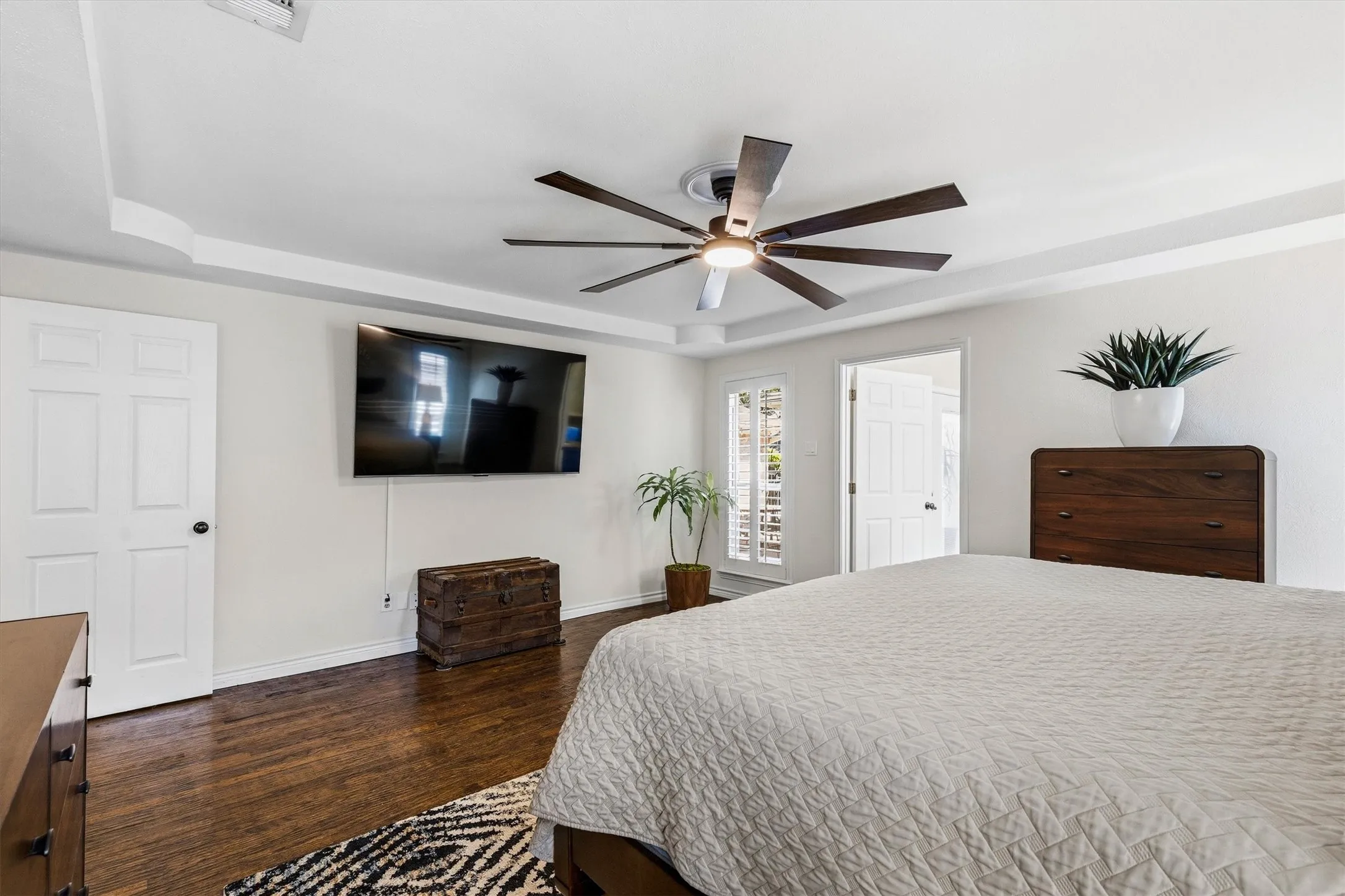Single Family Residence For Sale in Collin County , 2904 Foxboro Drive, Richardson, Texas 75082, 3 Bedroom, 3 Bathroom, 2 Garage spaces, 2,649 Sqft, built in 1977, mls#21398492, Real Estate Agent in Richardson, Homes For Sale in Collin county, Homes For Sale in Richardson, Realtor in Richardson Texas, Real Estate Brokerage Independent Realty Texas, Luminita Cordes Realtor