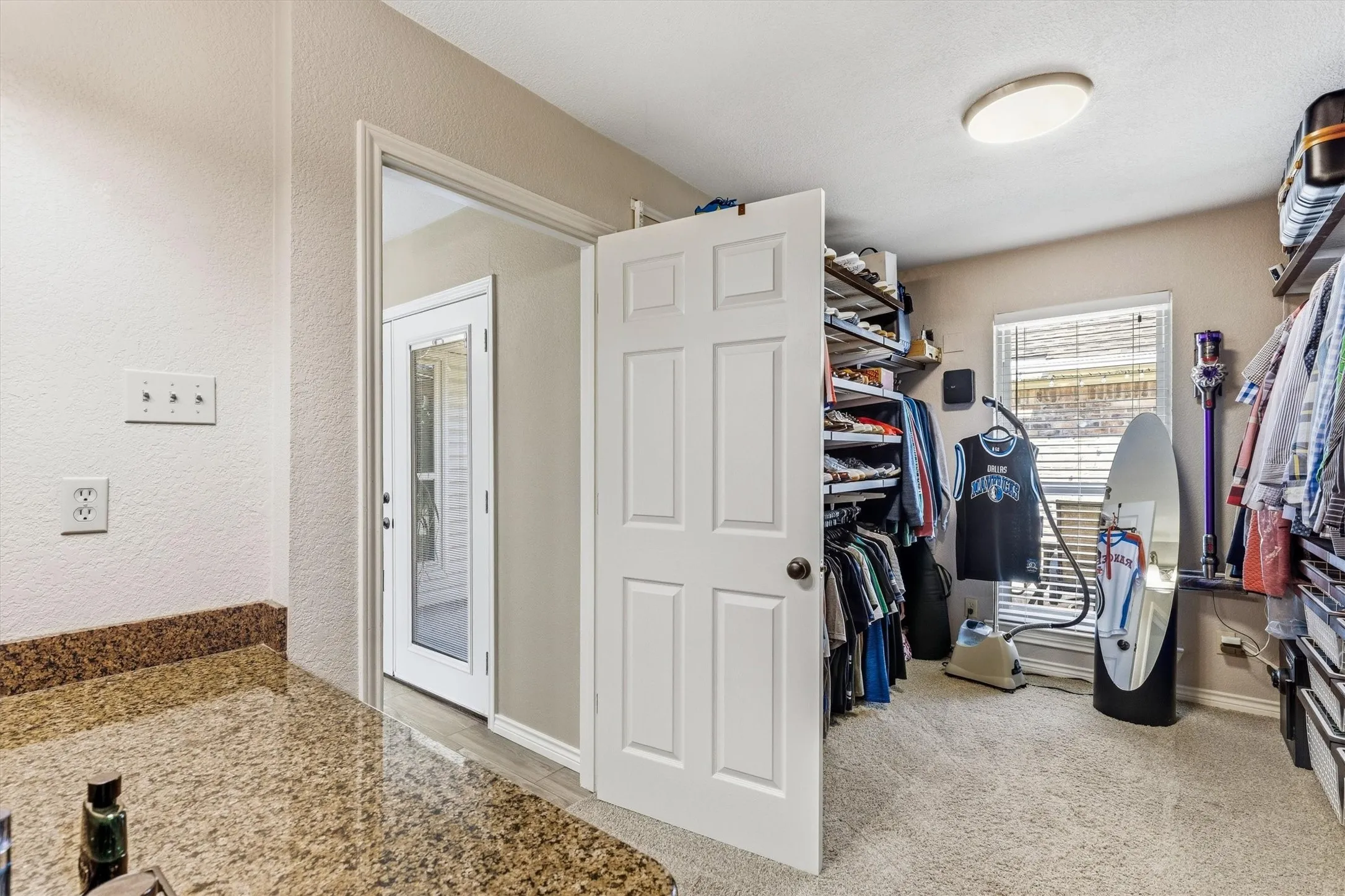 Single Family Residence For Sale in Collin County , 2904 Foxboro Drive, Richardson, Texas 75082, 3 Bedroom, 3 Bathroom, 2 Garage spaces, 2,649 Sqft, built in 1977, mls#21398492, Real Estate Agent in Richardson, Homes For Sale in Collin county, Homes For Sale in Richardson, Realtor in Richardson Texas, Real Estate Brokerage Independent Realty Texas, Luminita Cordes Realtor