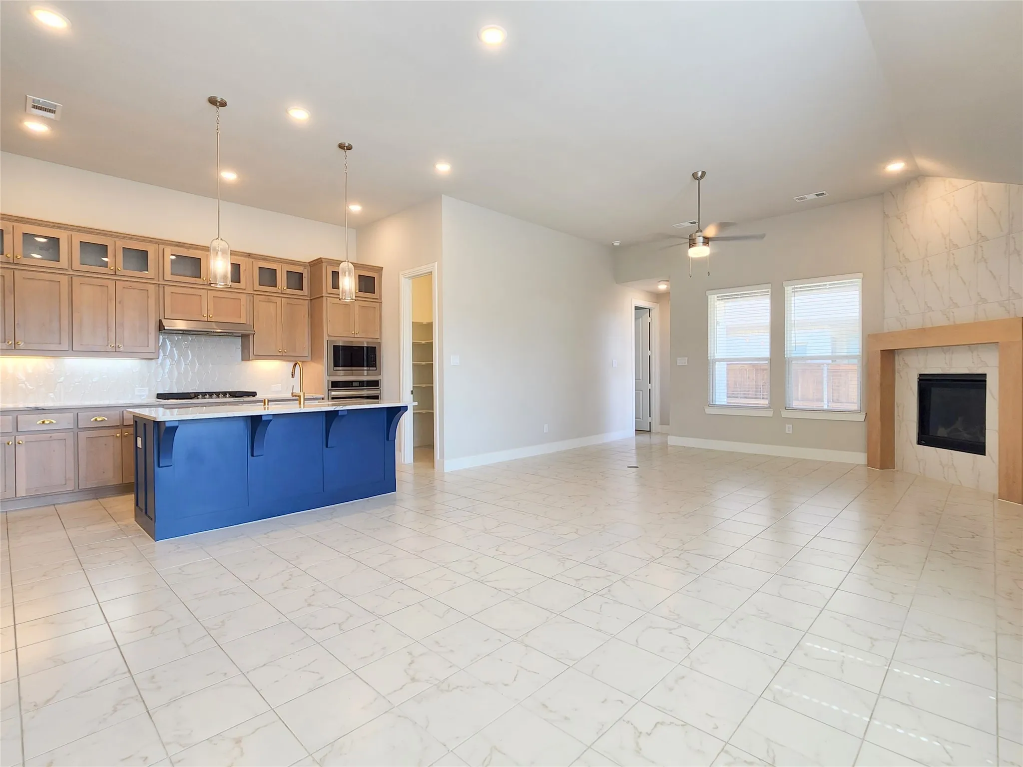 Single Family Residence For Sale in Collin County , 1501 Waxwing Place, Celina, Texas 75009, 4 Bedroom, 3 Bathroom, 2 Garage spaces, 1,952 Sqft, built in 2023, mls#21402585, Real Estate Agent in Celina, Homes For Sale in Collin county, Homes For Sale in Celina, Realtor in Celina Texas, Real Estate Brokerage Independent Realty Texas, Luminita Cordes Realtor