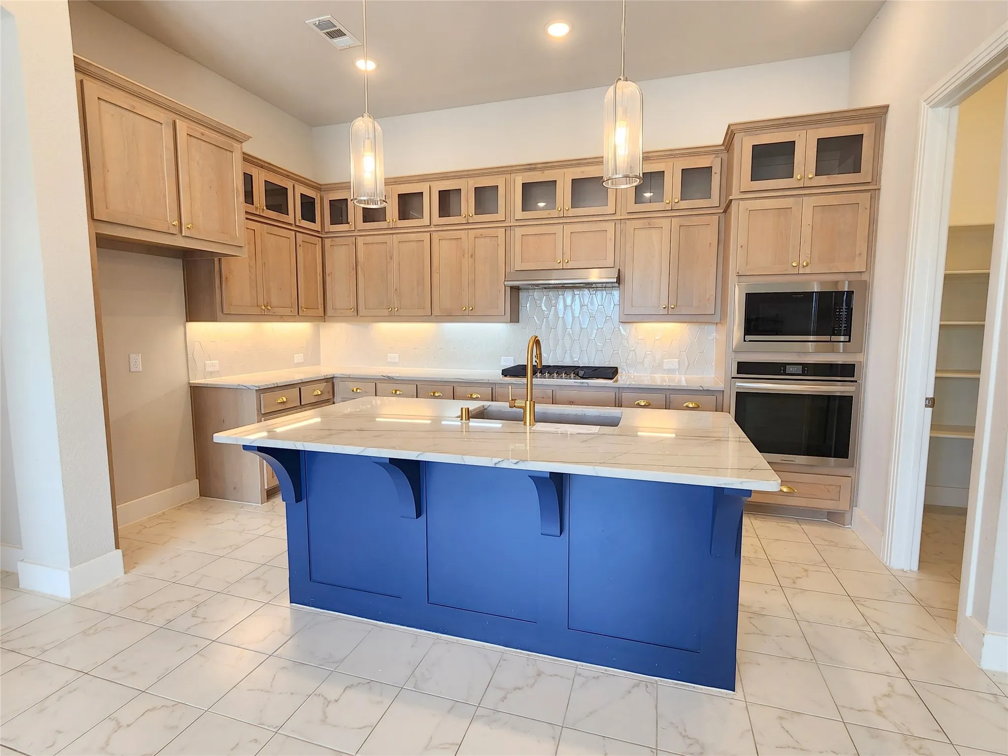 Single Family Residence For Sale in Collin County , 1501 Waxwing Place, Celina, Texas 75009, 4 Bedroom, 3 Bathroom, 2 Garage spaces, 1,952 Sqft, built in 2023, mls#21402585, Real Estate Agent in Celina, Homes For Sale in Collin county, Homes For Sale in Celina, Realtor in Celina Texas, Real Estate Brokerage Independent Realty Texas, Luminita Cordes Realtor
