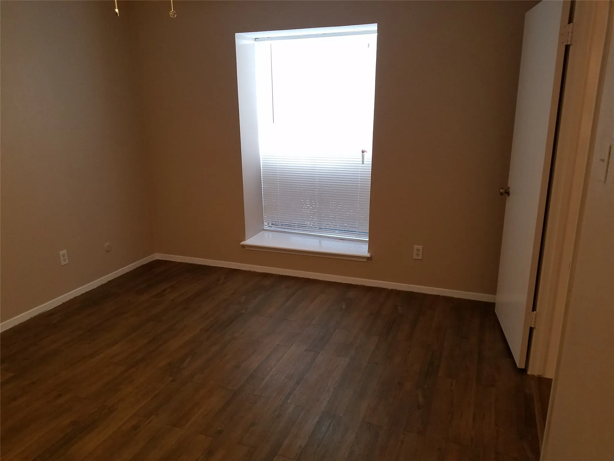 Condominium For Sale in Dallas County , 11450 Audelia Road 307, Dallas, Texas 75243, 3 Bedroom, 2 Bathroom, Garage spaces, 1,237 Sqft, built in 1980, mls#21402596, Real Estate Agent in Dallas, Homes For Sale in Dallas county, Homes For Sale in Dallas, Realtor in Dallas Texas, Real Estate Brokerage Independent Realty Texas, Luminita Cordes Realtor
