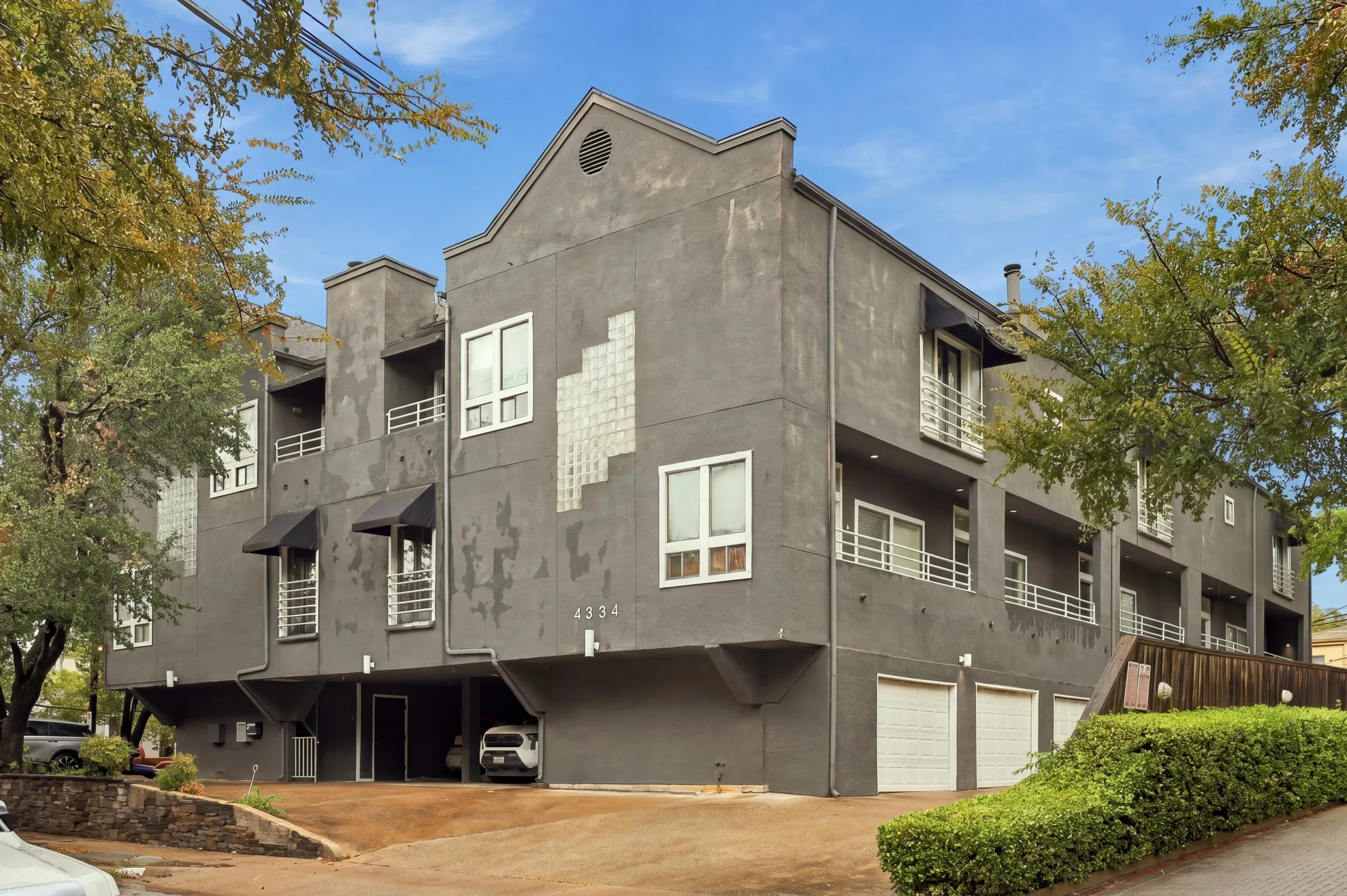 Condominium For Sale in Dallas County , 4334 Buena Vista Street E, Dallas, Texas 75205, 1 Bedroom, 1 Bathroom, 1 Garage spaces, 812 Sqft, built in 1984, mls#21401993, Real Estate Agent in Dallas, Homes For Sale in Dallas county, Homes For Sale in Dallas, Realtor in Dallas Texas, Real Estate Brokerage Independent Realty Texas, Luminita Cordes Realtor
