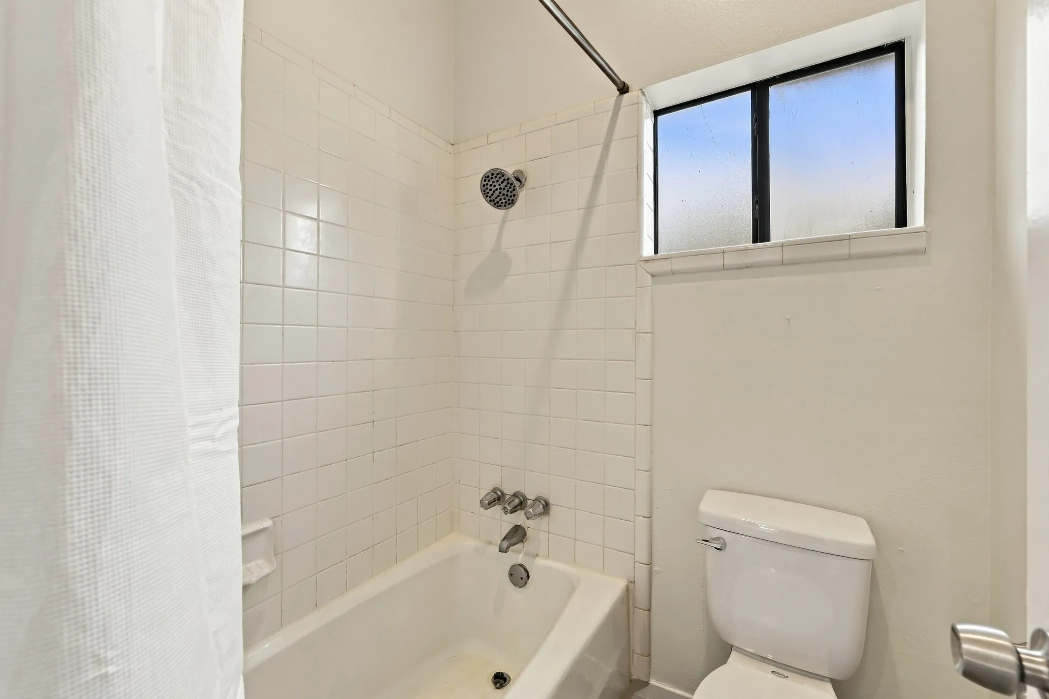 Condominium For Sale in Dallas County , 4334 Buena Vista Street E, Dallas, Texas 75205, 1 Bedroom, 1 Bathroom, 1 Garage spaces, 812 Sqft, built in 1984, mls#21401993, Real Estate Agent in Dallas, Homes For Sale in Dallas county, Homes For Sale in Dallas, Realtor in Dallas Texas, Real Estate Brokerage Independent Realty Texas, Luminita Cordes Realtor