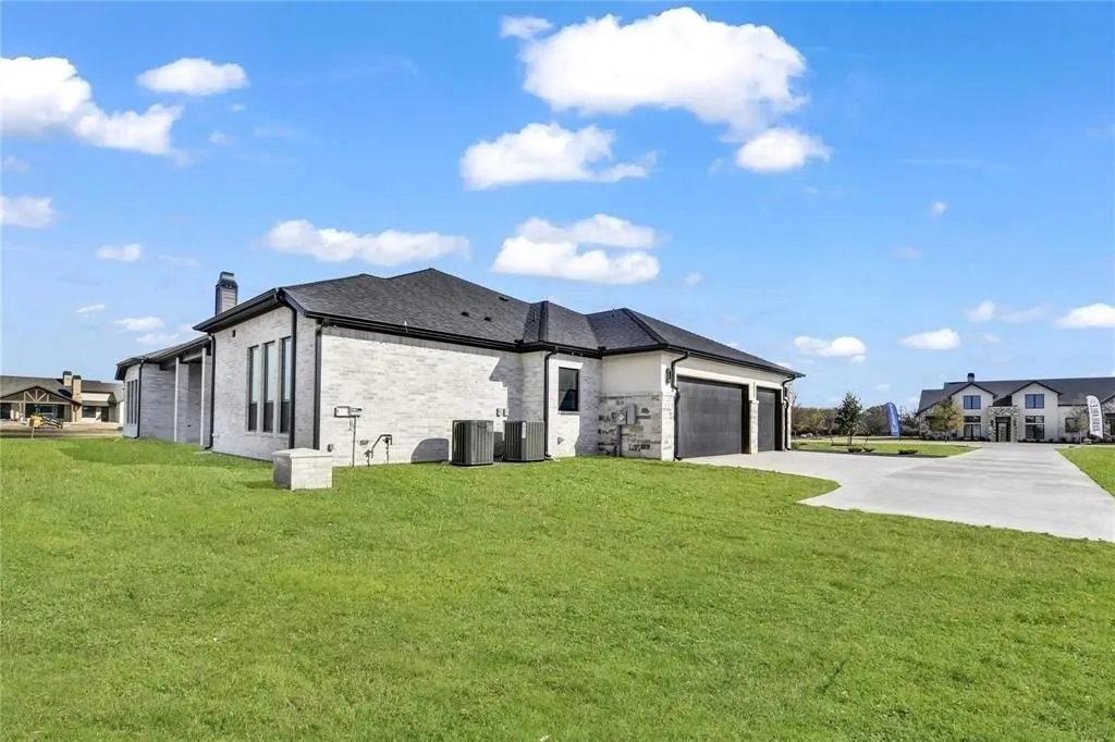 Single Family Residence For Sale in Parker County , 5021 Frost Creek, Aledo, Texas 76008, 4 Bedroom, 4 Bathroom, 3 Garage spaces, 3,659 Sqft, built in 2025, mls#21402595, Real Estate Agent in Aledo, Homes For Sale in Parker county, Homes For Sale in Aledo, Realtor in Aledo Texas, Real Estate Brokerage Independent Realty Texas, Luminita Cordes Realtor