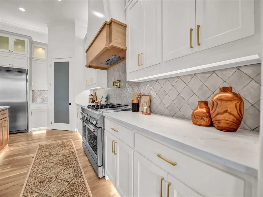 Single Family Residence For Sale in Parker County , 5021 Frost Creek, Aledo, Texas 76008, 4 Bedroom, 4 Bathroom, 3 Garage spaces, 3,659 Sqft, built in 2025, mls#21402595, Real Estate Agent in Aledo, Homes For Sale in Parker county, Homes For Sale in Aledo, Realtor in Aledo Texas, Real Estate Brokerage Independent Realty Texas, Luminita Cordes Realtor