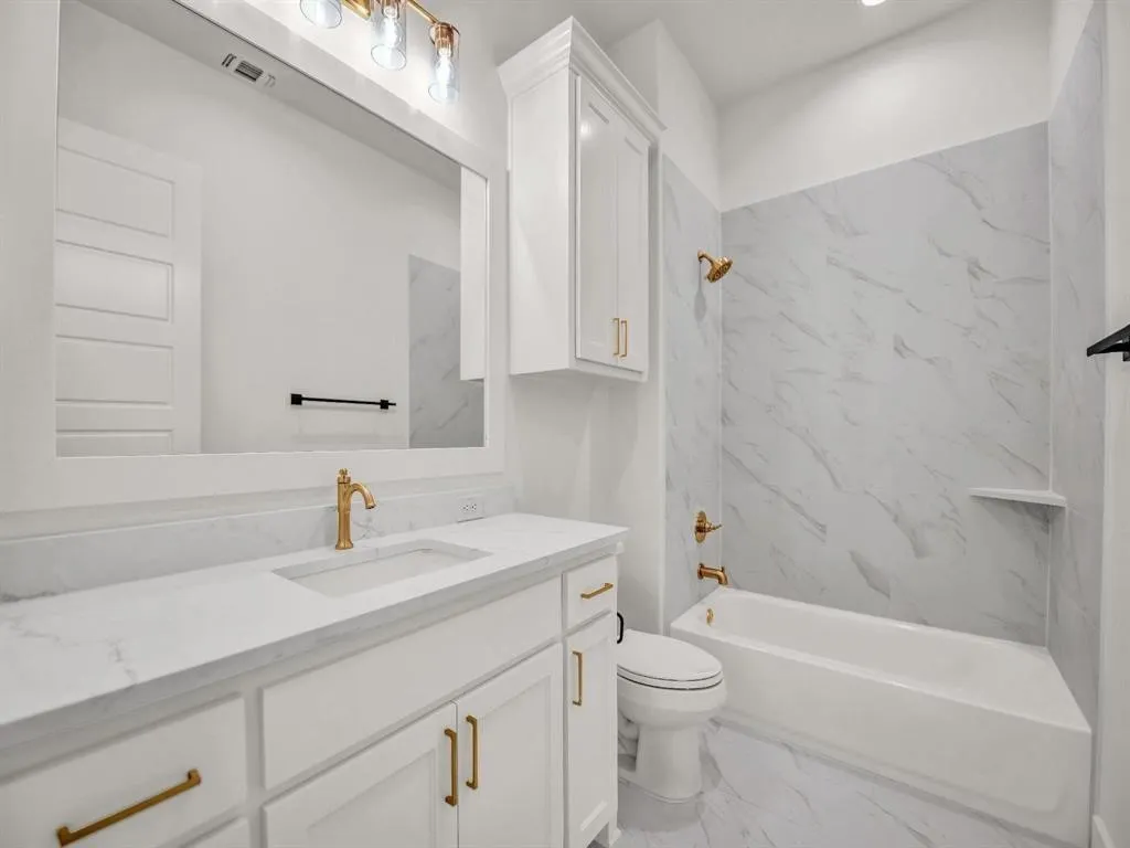 Single Family Residence For Sale in Parker County , 5021 Frost Creek, Aledo, Texas 76008, 4 Bedroom, 4 Bathroom, 3 Garage spaces, 3,659 Sqft, built in 2025, mls#21402595, Real Estate Agent in Aledo, Homes For Sale in Parker county, Homes For Sale in Aledo, Realtor in Aledo Texas, Real Estate Brokerage Independent Realty Texas, Luminita Cordes Realtor