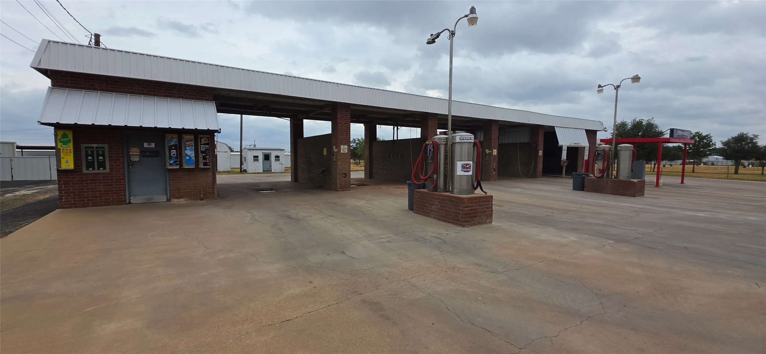 Business For Sale in Young County , 203 Cliff Drive, Graham, Texas 76450, 0, 0, Garage spaces, 0 Sqft, built in 1988, mls#21402598, Real Estate Agent in Graham, Homes For Sale in Young county, Homes For Sale in Graham, Realtor in Graham Texas, Real Estate Brokerage Independent Realty Texas, Luminita Cordes Realtor