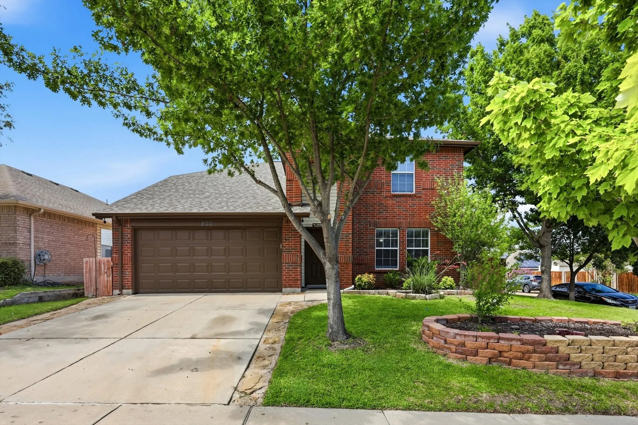Single Family Residence For Sale in Tarrant County , 800 Poncho Lane, Fort Worth, Texas 76052, 4 Bedroom, 3 Bathroom, 2 Garage spaces, 2,462 Sqft, built in 2005, mls#21370020, Real Estate Agent in Fort Worth, Homes For Sale in Tarrant county, Homes For Sale in Fort Worth, Realtor in Fort Worth Texas, Real Estate Brokerage Independent Realty Texas, Luminita Cordes Realtor