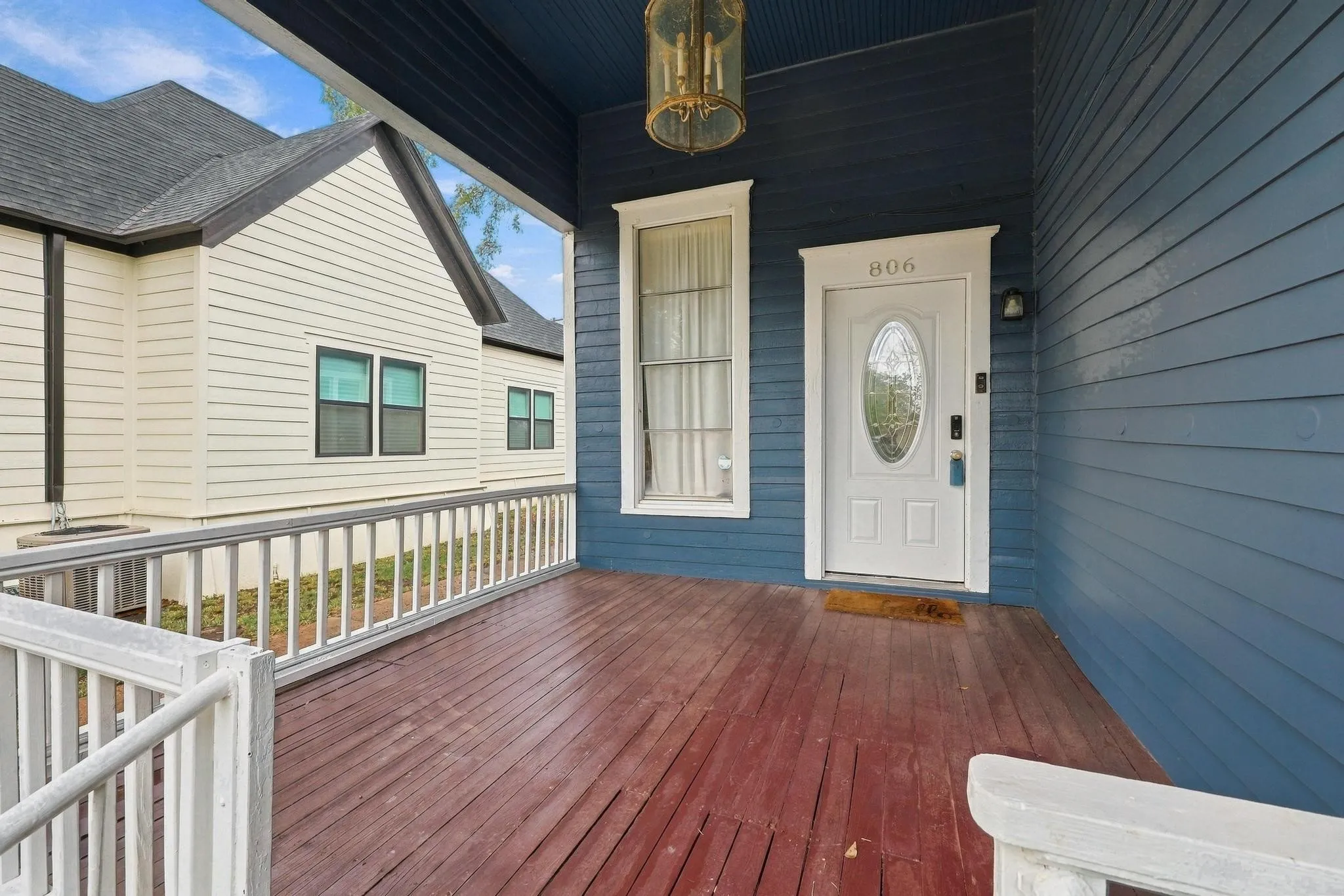 Single Family Residence For Sale in Grayson County , 806 W Gandy Street, Denison, Texas 75020, 3 Bedroom, 2 Bathroom, Garage spaces, 1,593 Sqft, built in 1920, mls#21400964, Real Estate Agent in Denison, Homes For Sale in Grayson county, Homes For Sale in Denison, Realtor in Denison Texas, Real Estate Brokerage Independent Realty Texas, Luminita Cordes Realtor