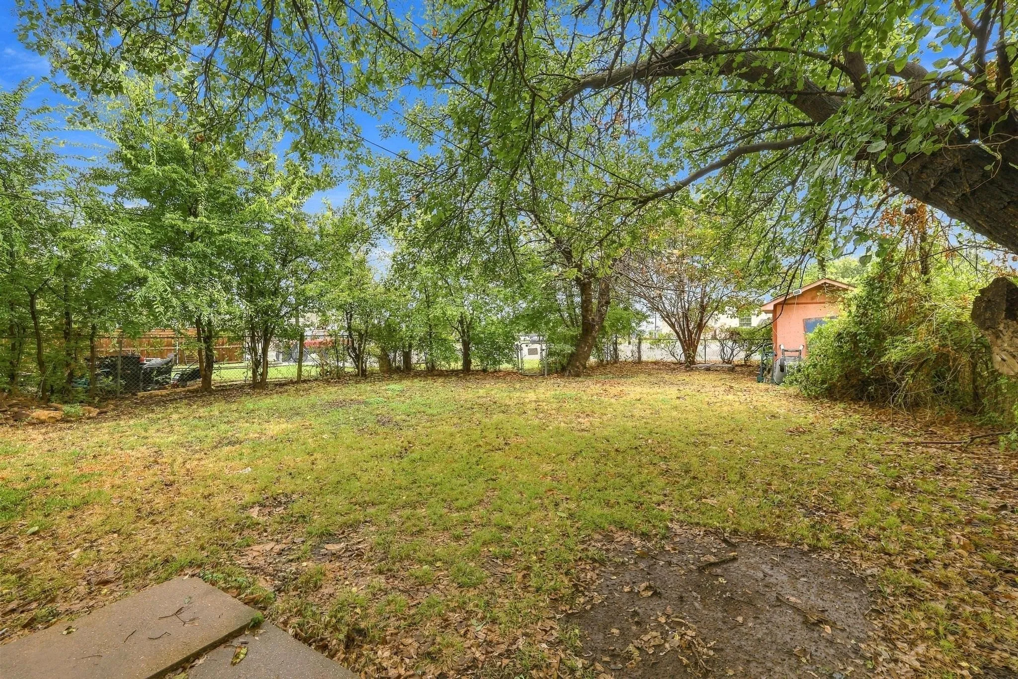Single Family Residence For Sale in Grayson County , 806 W Gandy Street, Denison, Texas 75020, 3 Bedroom, 2 Bathroom, Garage spaces, 1,593 Sqft, built in 1920, mls#21400964, Real Estate Agent in Denison, Homes For Sale in Grayson county, Homes For Sale in Denison, Realtor in Denison Texas, Real Estate Brokerage Independent Realty Texas, Luminita Cordes Realtor