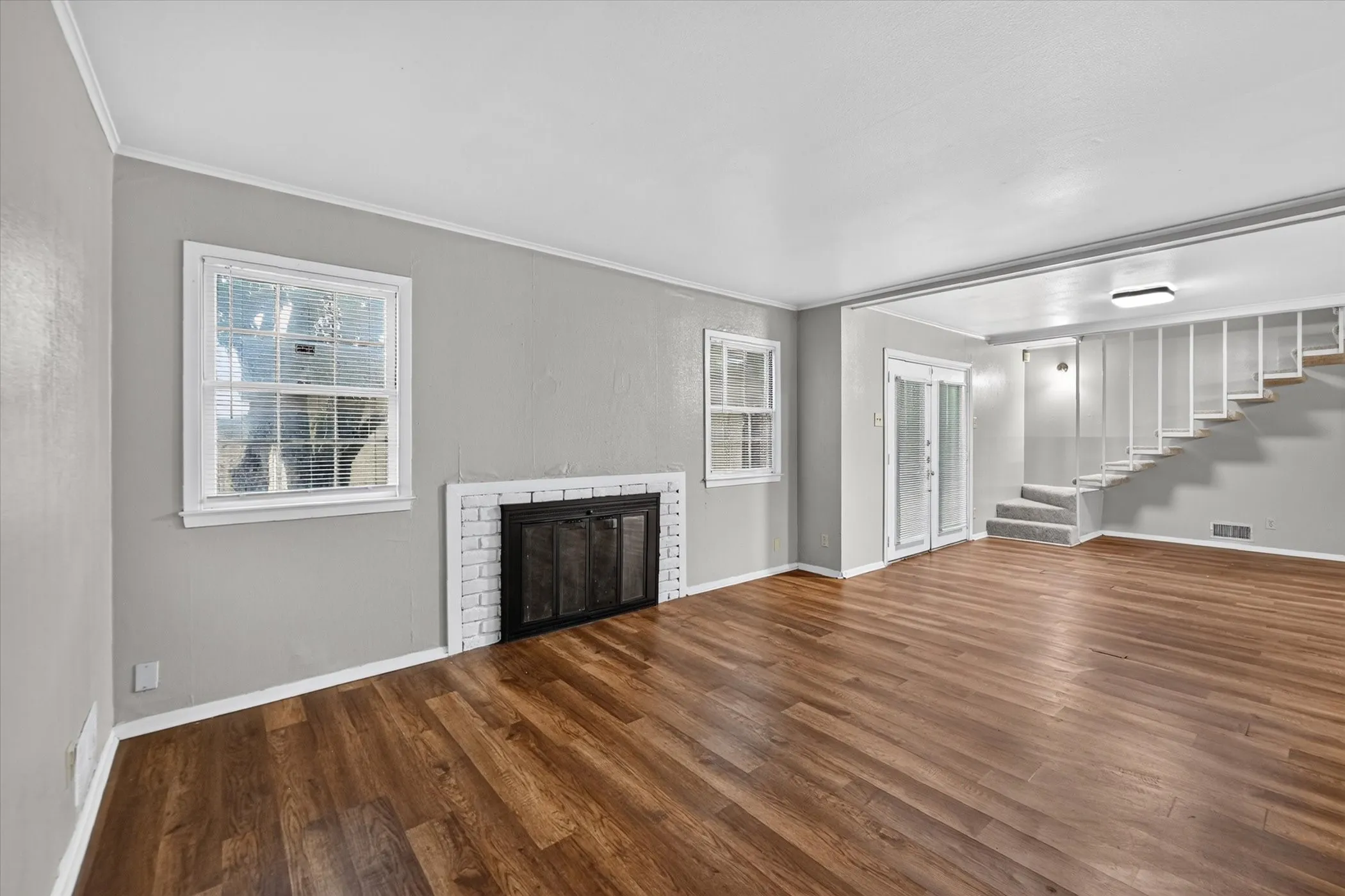 Duplex For Rent in Dallas County , 7948 Habersham Lane, Dallas, Texas 75248, 3 Bedroom, 2 Bathroom, 2 Garage spaces, 2,966 Sqft, built in 1966, mls#21402600, Real Estate Agent in Dallas, Homes For Rent in Dallas county, Homes For Rent in Dallas, Realtor in Dallas Texas, Real Estate Brokerage Independent Realty Texas, Luminita Cordes Realtor