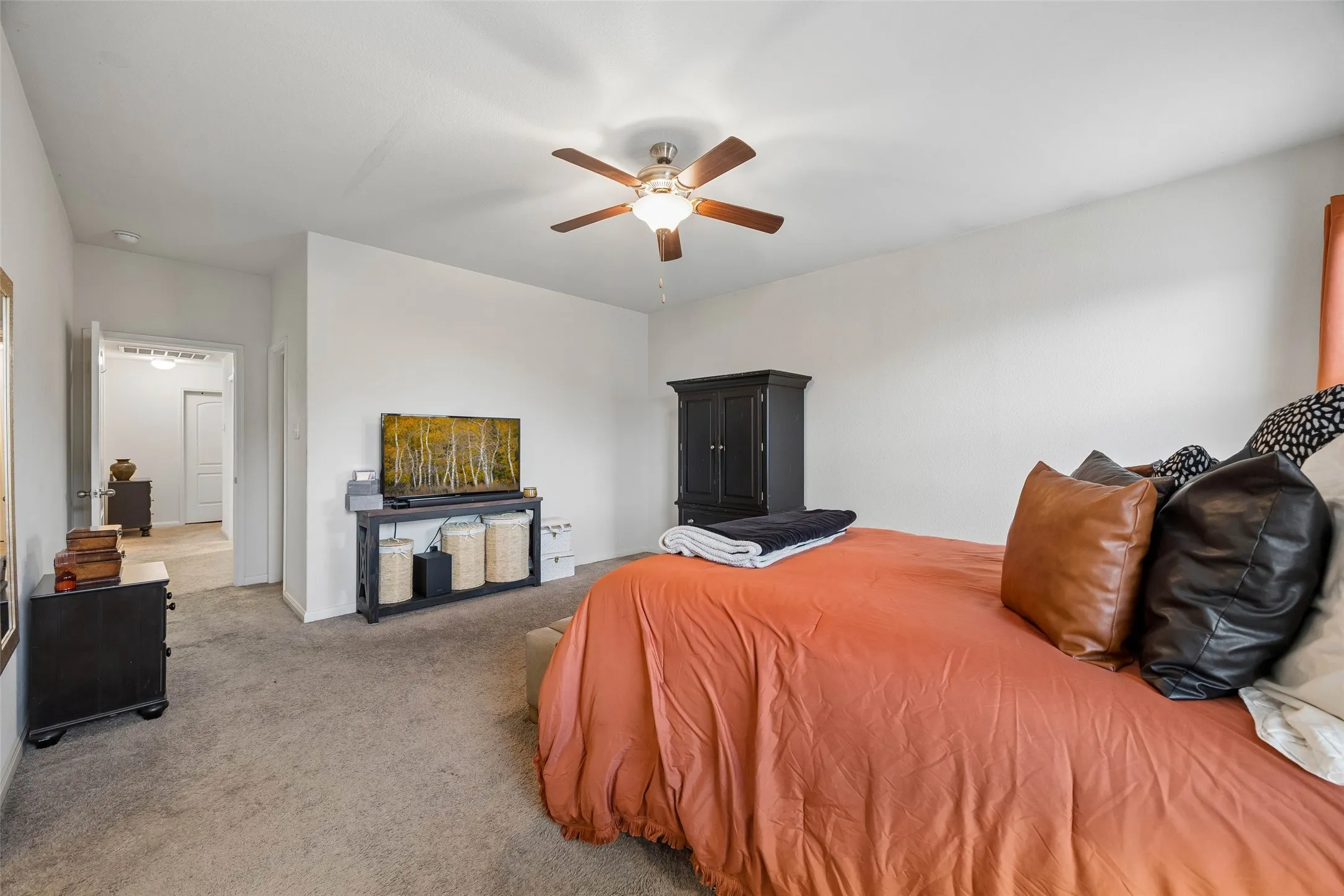 Single Family Residence For Sale in Denton County , 1005 Princewood Drive, Denton, Texas 76207, 3 Bedroom, 2 Bathroom, 2 Garage spaces, 1,927 Sqft, built in 2018, mls#21402062, Real Estate Agent in Denton, Homes For Sale in Denton county, Homes For Sale in Denton, Realtor in Denton Texas, Real Estate Brokerage Independent Realty Texas, Luminita Cordes Realtor