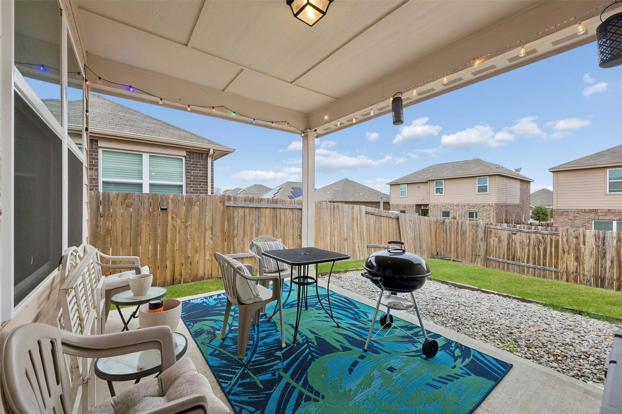 Single Family Residence For Sale in Denton County , 1005 Princewood Drive, Denton, Texas 76207, 3 Bedroom, 2 Bathroom, 2 Garage spaces, 1,927 Sqft, built in 2018, mls#21402062, Real Estate Agent in Denton, Homes For Sale in Denton county, Homes For Sale in Denton, Realtor in Denton Texas, Real Estate Brokerage Independent Realty Texas, Luminita Cordes Realtor