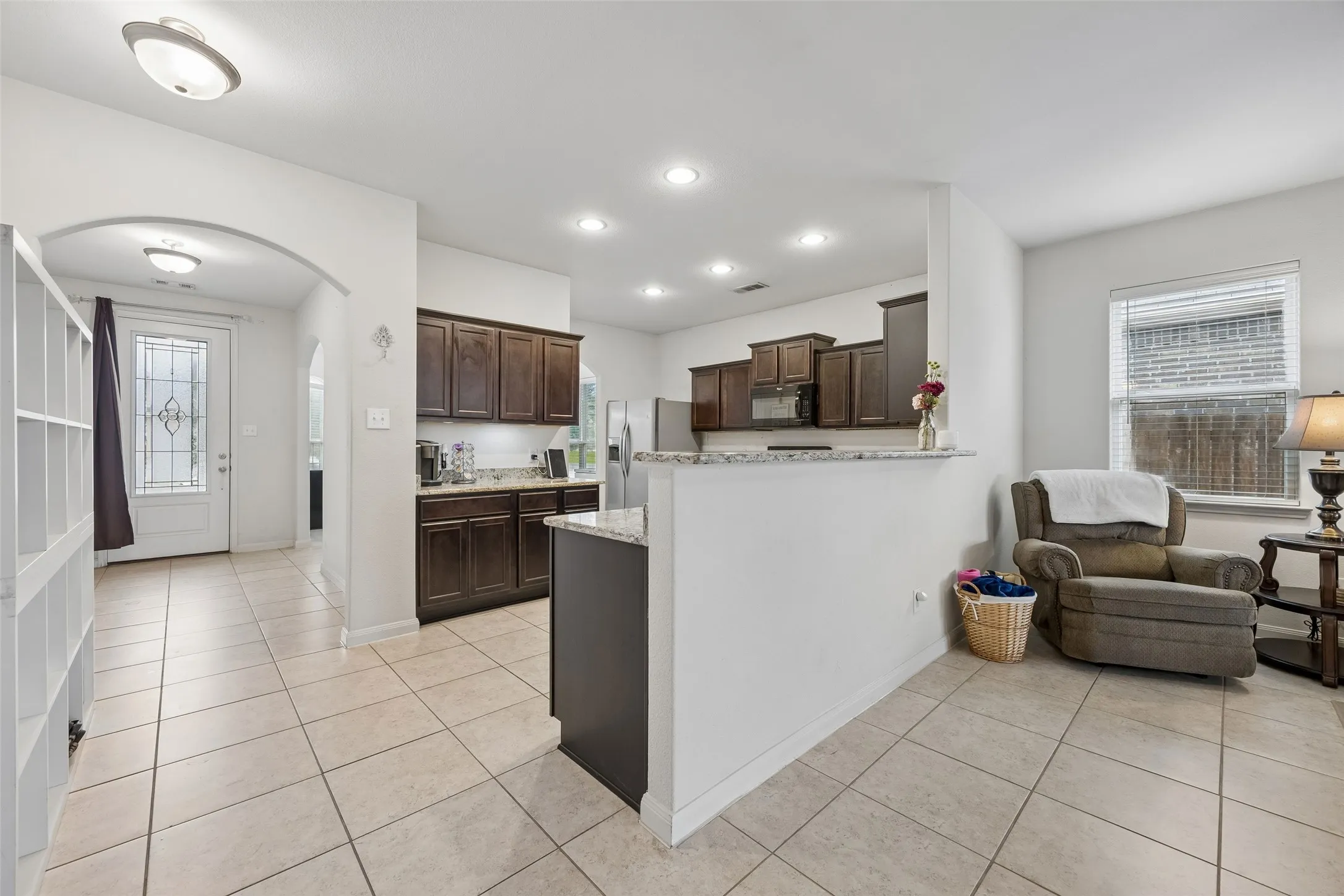 Single Family Residence For Sale in Denton County , 1005 Princewood Drive, Denton, Texas 76207, 3 Bedroom, 2 Bathroom, 2 Garage spaces, 1,927 Sqft, built in 2018, mls#21402062, Real Estate Agent in Denton, Homes For Sale in Denton county, Homes For Sale in Denton, Realtor in Denton Texas, Real Estate Brokerage Independent Realty Texas, Luminita Cordes Realtor