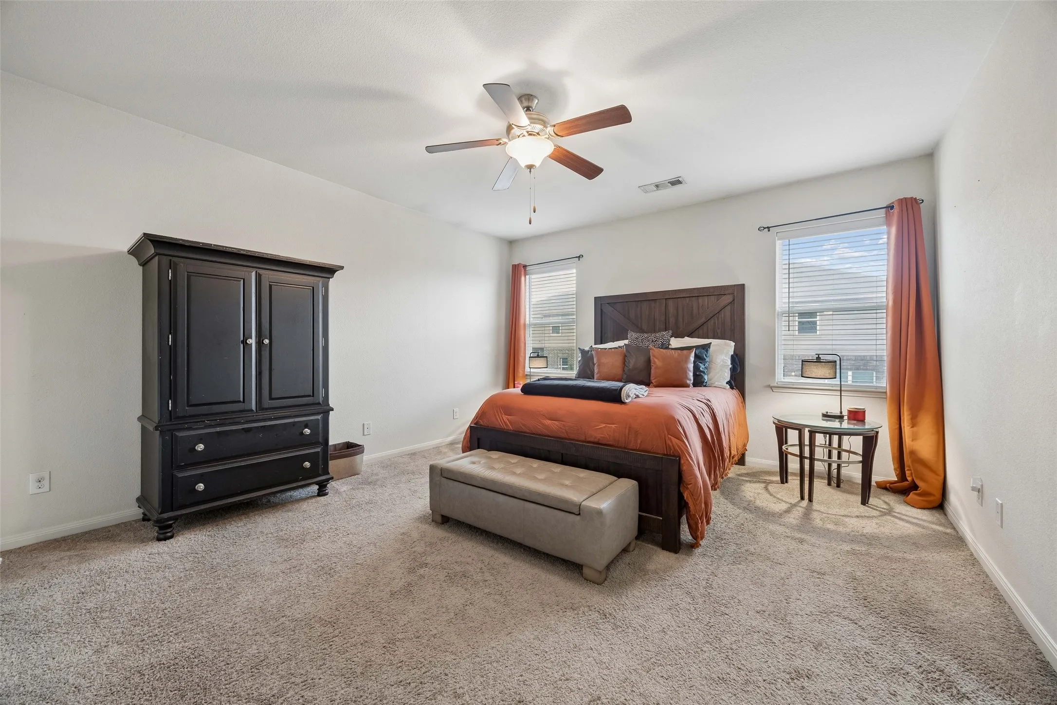 Single Family Residence For Sale in Denton County , 1005 Princewood Drive, Denton, Texas 76207, 3 Bedroom, 2 Bathroom, 2 Garage spaces, 1,927 Sqft, built in 2018, mls#21402062, Real Estate Agent in Denton, Homes For Sale in Denton county, Homes For Sale in Denton, Realtor in Denton Texas, Real Estate Brokerage Independent Realty Texas, Luminita Cordes Realtor