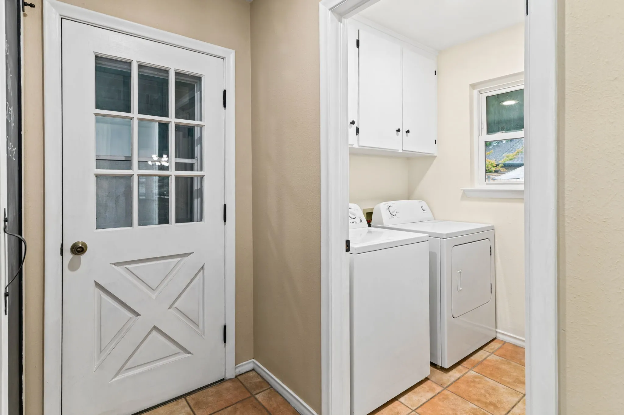 Single Family Residence For Sale in Collin County , 2630 Briarcove Drive, Plano, Texas 75074, 3 Bedroom, 2 Bathroom, 2 Garage spaces, 1,783 Sqft, built in 1968, mls#21400577, Real Estate Agent in Plano, Homes For Sale in Collin county, Homes For Sale in Plano, Realtor in Plano Texas, Real Estate Brokerage Independent Realty Texas, Luminita Cordes Realtor