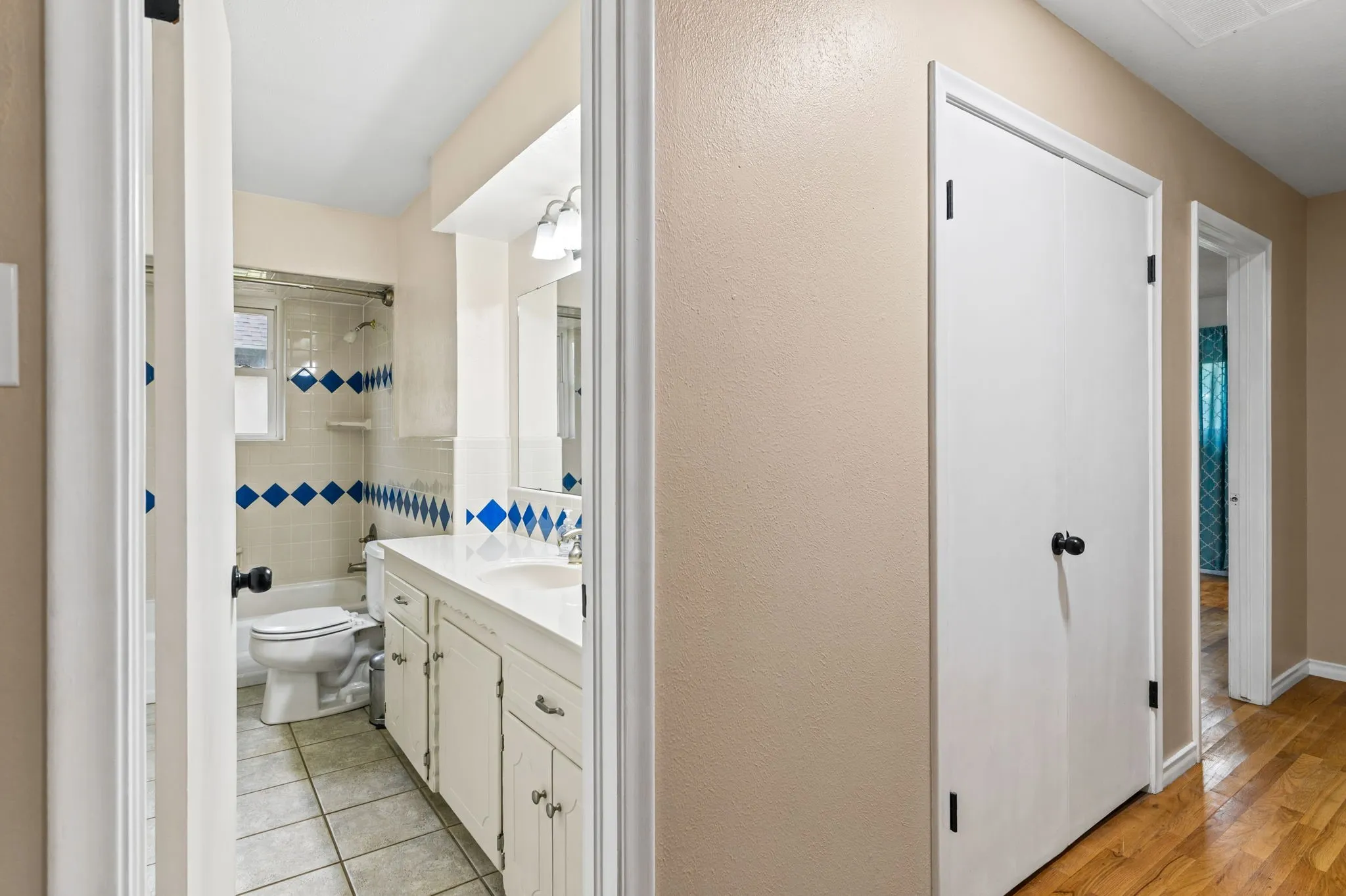 Single Family Residence For Sale in Collin County , 2630 Briarcove Drive, Plano, Texas 75074, 3 Bedroom, 2 Bathroom, 2 Garage spaces, 1,783 Sqft, built in 1968, mls#21400577, Real Estate Agent in Plano, Homes For Sale in Collin county, Homes For Sale in Plano, Realtor in Plano Texas, Real Estate Brokerage Independent Realty Texas, Luminita Cordes Realtor