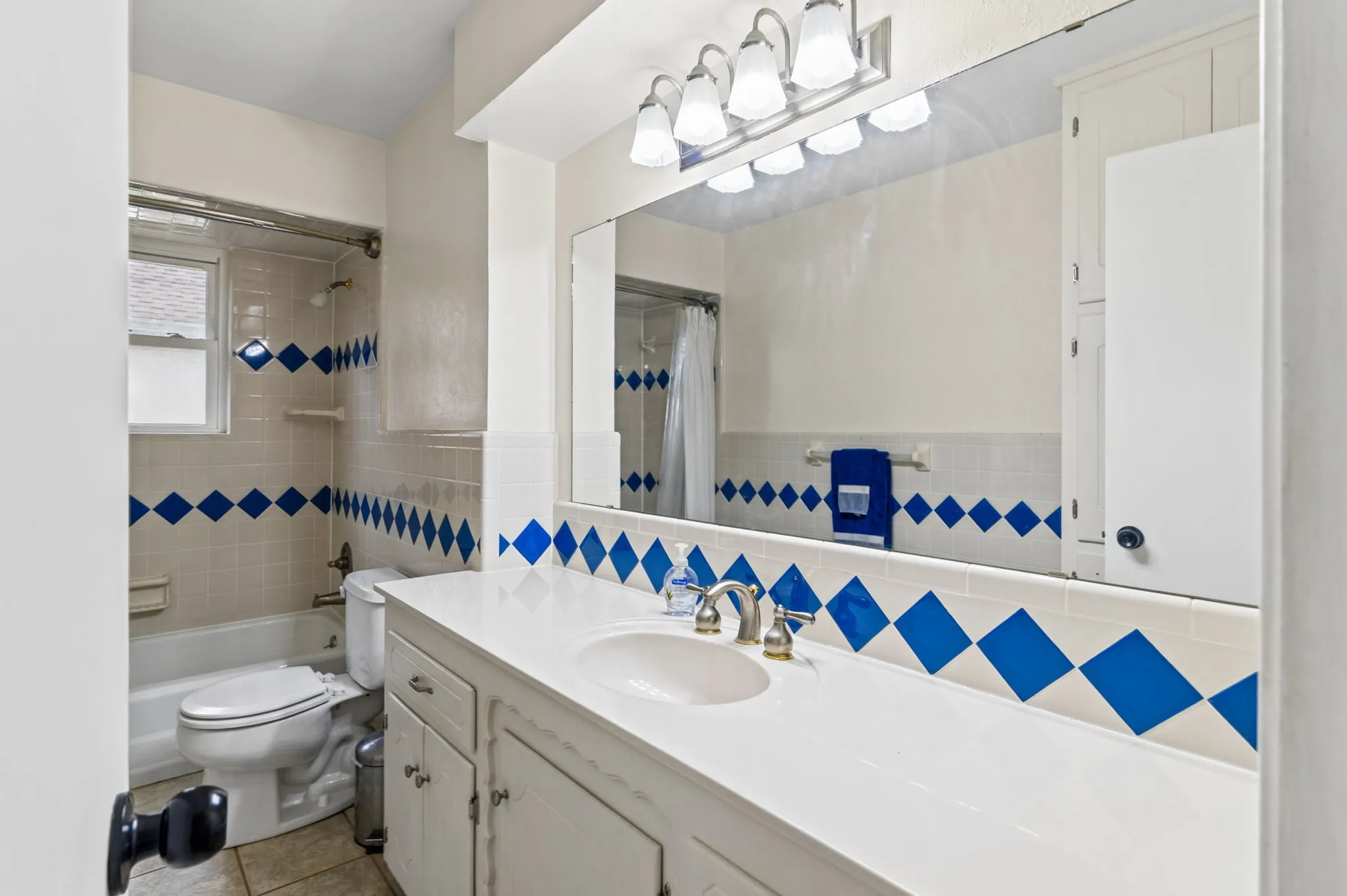 Single Family Residence For Sale in Collin County , 2630 Briarcove Drive, Plano, Texas 75074, 3 Bedroom, 2 Bathroom, 2 Garage spaces, 1,783 Sqft, built in 1968, mls#21400577, Real Estate Agent in Plano, Homes For Sale in Collin county, Homes For Sale in Plano, Realtor in Plano Texas, Real Estate Brokerage Independent Realty Texas, Luminita Cordes Realtor