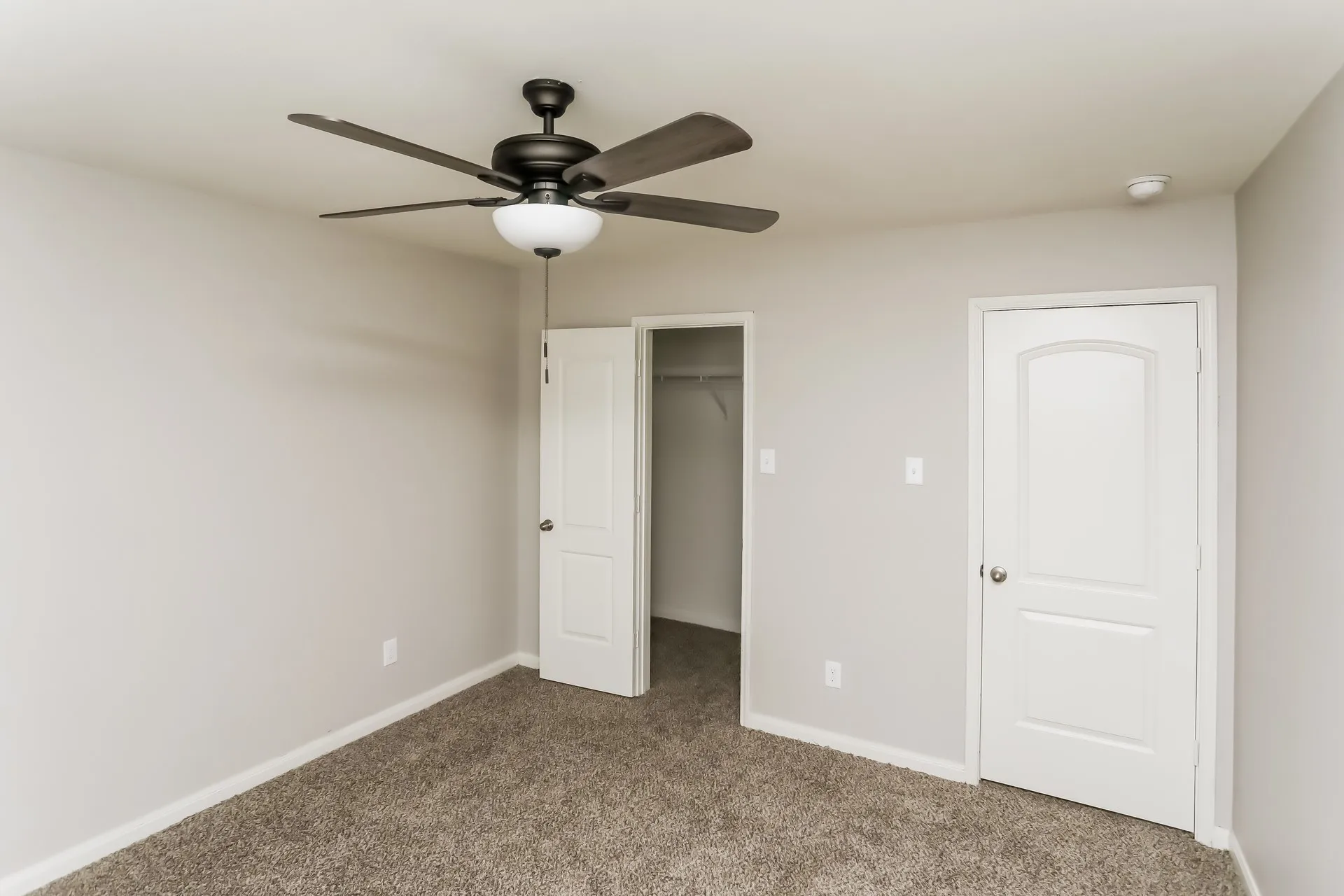 Single Family Residence For Rent in Dallas County , 1343 Barrel Drive, Dallas, Texas 75253, 4 Bedroom, 3 Bathroom, 2 Garage spaces, 2,105 Sqft, built in 2018, mls#21402608, Real Estate Agent in Dallas, Homes For Rent in Dallas county, Homes For Rent in Dallas, Realtor in Dallas Texas, Real Estate Brokerage Independent Realty Texas, Luminita Cordes Realtor