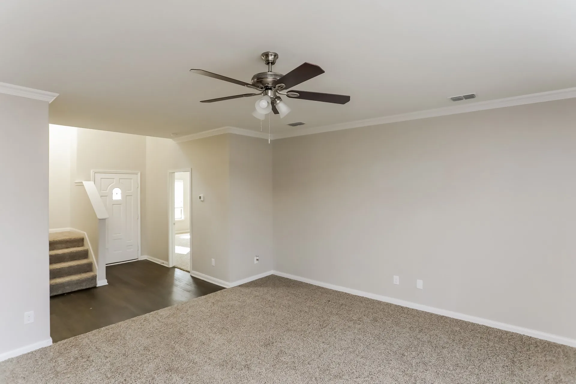 Single Family Residence For Rent in Dallas County , 1343 Barrel Drive, Dallas, Texas 75253, 4 Bedroom, 3 Bathroom, 2 Garage spaces, 2,105 Sqft, built in 2018, mls#21402608, Real Estate Agent in Dallas, Homes For Rent in Dallas county, Homes For Rent in Dallas, Realtor in Dallas Texas, Real Estate Brokerage Independent Realty Texas, Luminita Cordes Realtor
