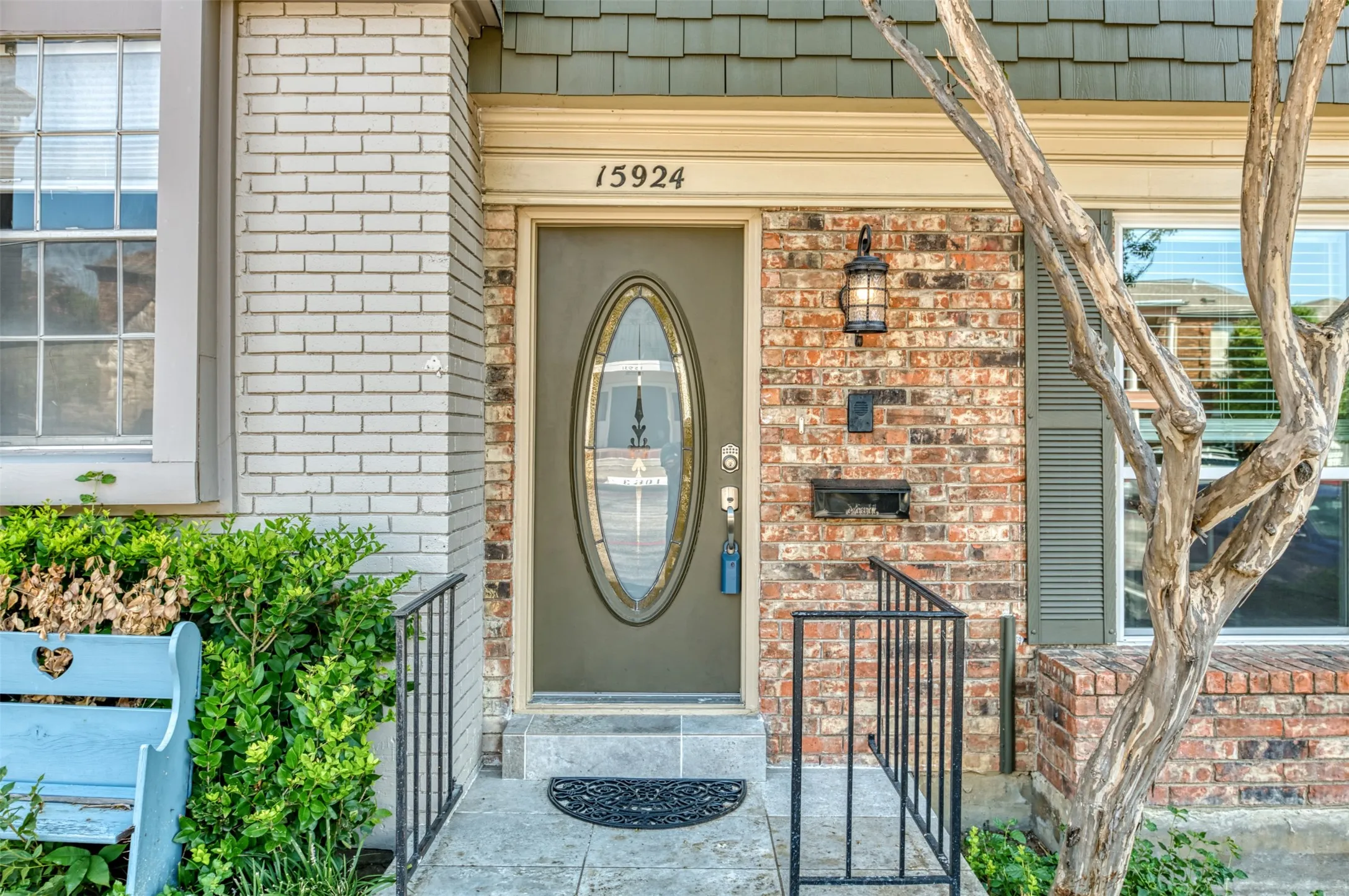 Condominium For Rent in Dallas County , 15924 Coolwood Drive 1039, Dallas, Texas 75248, 2 Bedroom, 3 Bathroom, Garage spaces, 1,376 Sqft, built in 1968, mls#21402588, Real Estate Agent in Dallas, Homes For Rent in Dallas county, Homes For Rent in Dallas, Realtor in Dallas Texas, Real Estate Brokerage Independent Realty Texas, Luminita Cordes Realtor
