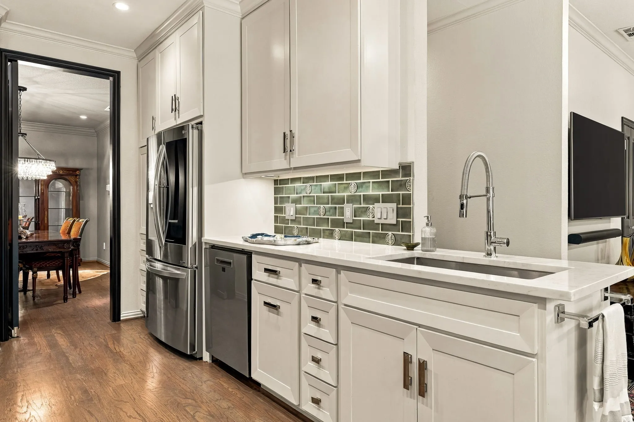Townhouse For Sale in Dallas County , 4205 Tomberra Way, Dallas, Texas 75220, 3 Bedroom, 3 Bathroom, 2 Garage spaces, 2,718 Sqft, built in 1994, mls#21402606, Real Estate Agent in Dallas, Homes For Sale in Dallas county, Homes For Sale in Dallas, Realtor in Dallas Texas, Real Estate Brokerage Independent Realty Texas, Luminita Cordes Realtor