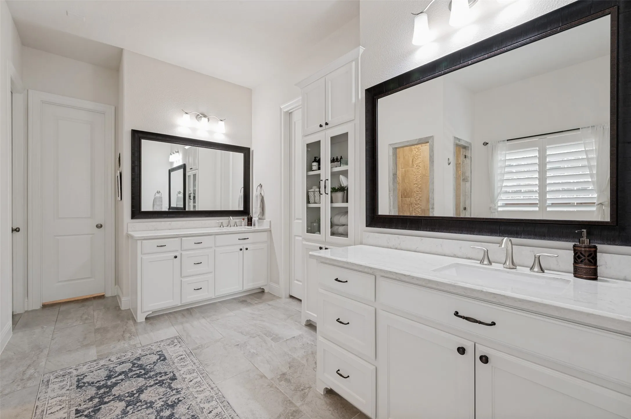 Single Family Residence For Sale in Collin County , 2144 Nassau Drive, Mc Kinney, Texas 75071, 5 Bedroom, 5 Bathroom, 3 Garage spaces, 4,186 Sqft, built in 2018, mls#21402594, Real Estate Agent in Mc Kinney, Homes For Sale in Collin county, Homes For Sale in Mc Kinney, Realtor in Mc Kinney Texas, Real Estate Brokerage Independent Realty Texas, Luminita Cordes Realtor