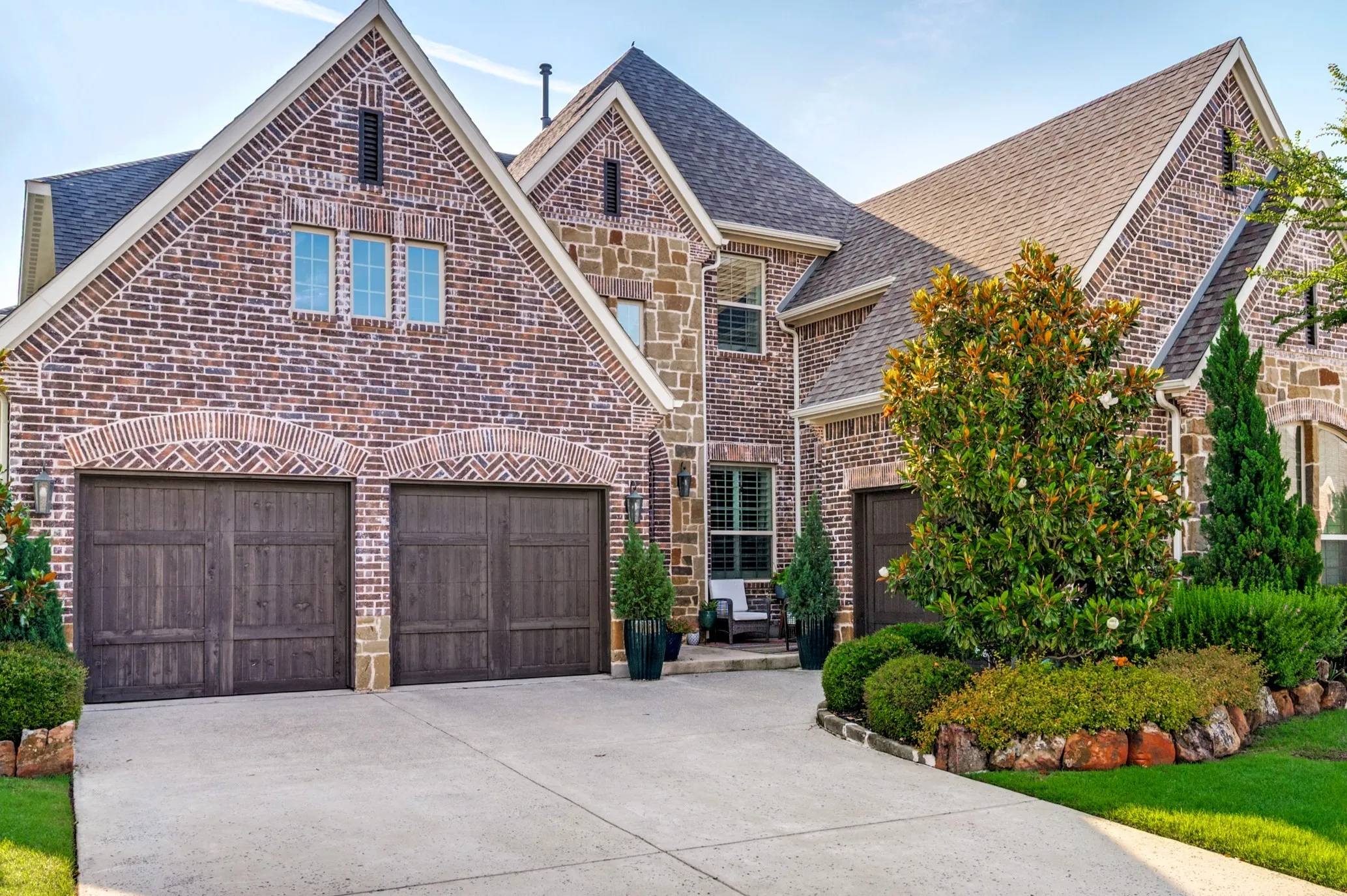 Single Family Residence For Sale in Collin County , 2144 Nassau Drive, Mc Kinney, Texas 75071, 5 Bedroom, 5 Bathroom, 3 Garage spaces, 4,186 Sqft, built in 2018, mls#21402594, Real Estate Agent in Mc Kinney, Homes For Sale in Collin county, Homes For Sale in Mc Kinney, Realtor in Mc Kinney Texas, Real Estate Brokerage Independent Realty Texas, Luminita Cordes Realtor