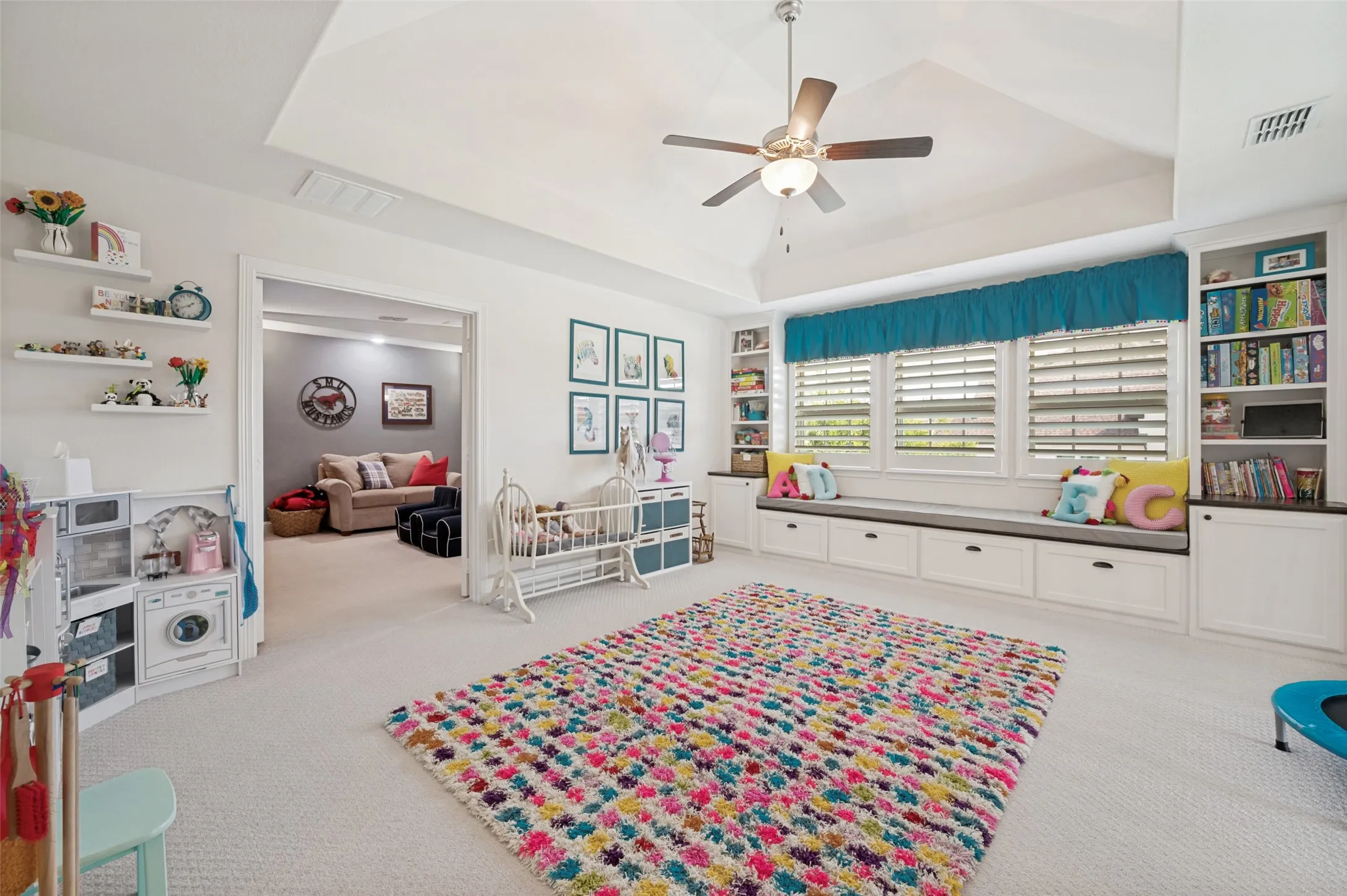 Single Family Residence For Sale in Collin County , 2144 Nassau Drive, Mc Kinney, Texas 75071, 5 Bedroom, 5 Bathroom, 3 Garage spaces, 4,186 Sqft, built in 2018, mls#21402594, Real Estate Agent in Mc Kinney, Homes For Sale in Collin county, Homes For Sale in Mc Kinney, Realtor in Mc Kinney Texas, Real Estate Brokerage Independent Realty Texas, Luminita Cordes Realtor