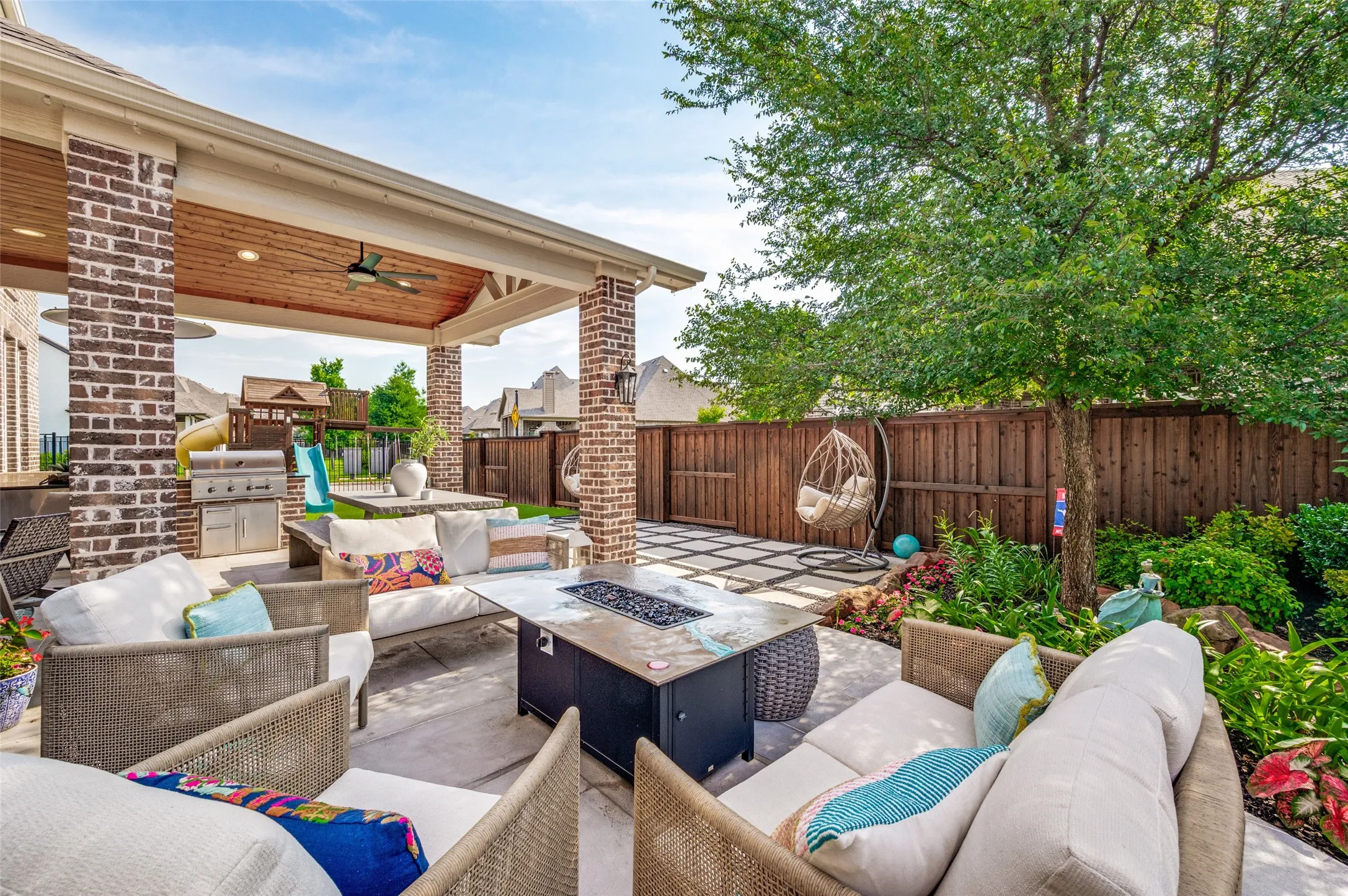 Single Family Residence For Sale in Collin County , 2144 Nassau Drive, Mc Kinney, Texas 75071, 5 Bedroom, 5 Bathroom, 3 Garage spaces, 4,186 Sqft, built in 2018, mls#21402594, Real Estate Agent in Mc Kinney, Homes For Sale in Collin county, Homes For Sale in Mc Kinney, Realtor in Mc Kinney Texas, Real Estate Brokerage Independent Realty Texas, Luminita Cordes Realtor
