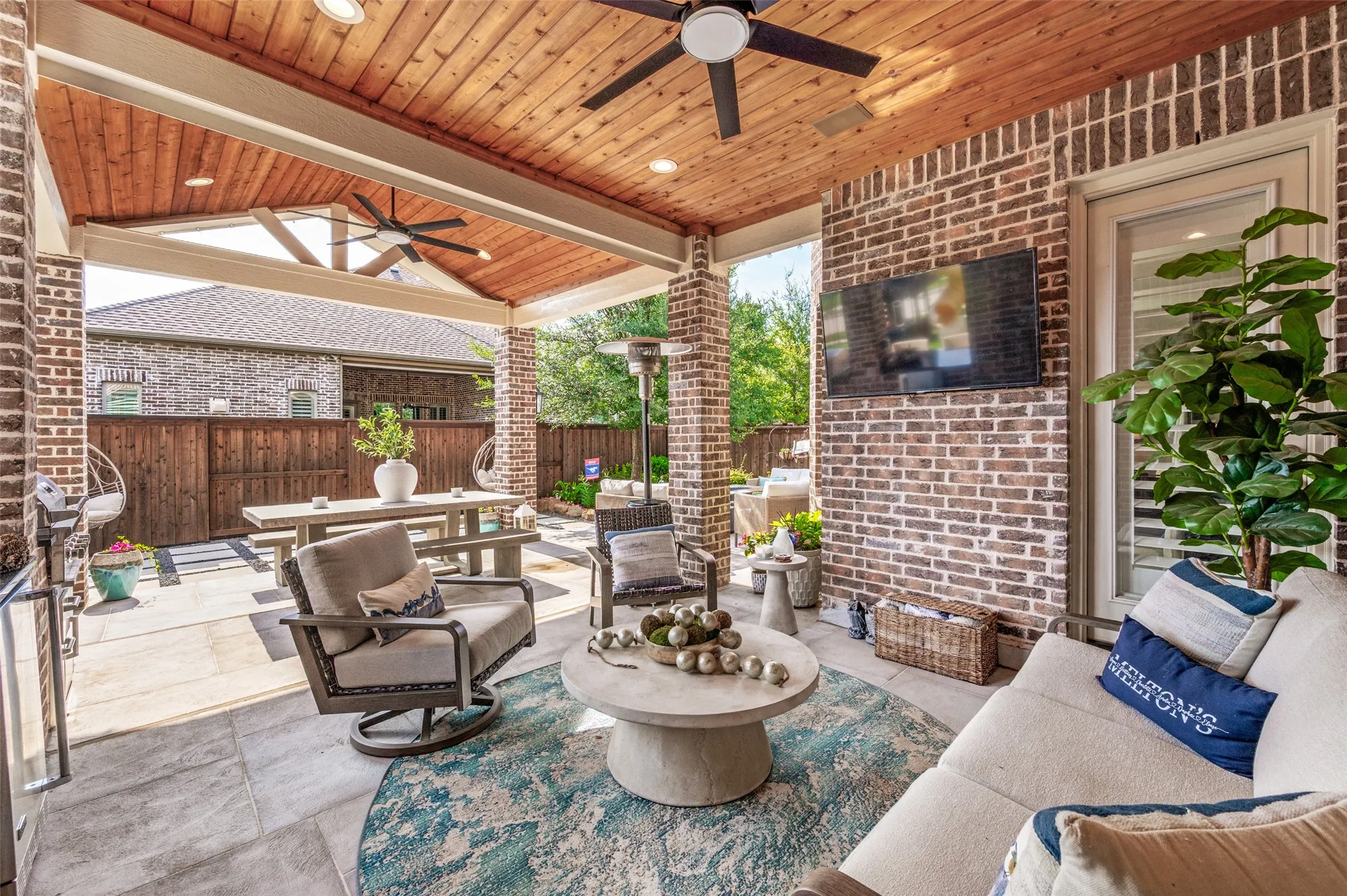 Single Family Residence For Sale in Collin County , 2144 Nassau Drive, Mc Kinney, Texas 75071, 5 Bedroom, 5 Bathroom, 3 Garage spaces, 4,186 Sqft, built in 2018, mls#21402594, Real Estate Agent in Mc Kinney, Homes For Sale in Collin county, Homes For Sale in Mc Kinney, Realtor in Mc Kinney Texas, Real Estate Brokerage Independent Realty Texas, Luminita Cordes Realtor