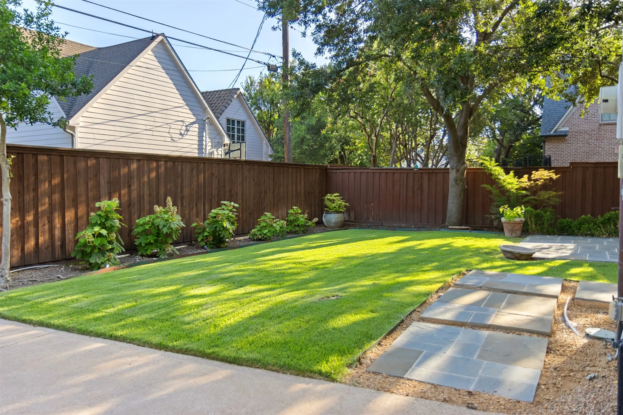 Single Family Residence For Rent in Dallas County , 3909 Greenbrier Drive, University Park, Texas 75225, 5 Bedroom, 5 Bathroom, 2 Garage spaces, 5,652 Sqft, built in 1982, mls#21402137, Real Estate Agent in University Park, Homes For Rent in Dallas county, Homes For Rent in University Park, Realtor in University Park Texas, Real Estate Brokerage Independent Realty Texas, Luminita Cordes Realtor