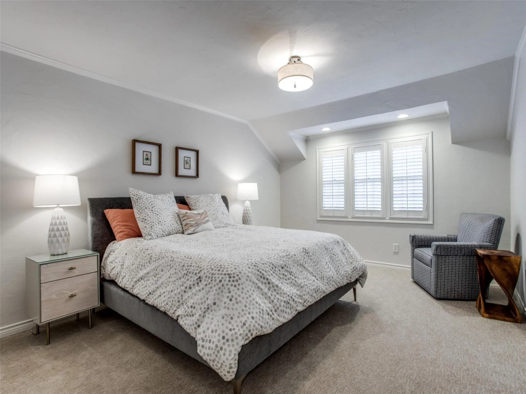 Single Family Residence For Rent in Dallas County , 3909 Greenbrier Drive, University Park, Texas 75225, 5 Bedroom, 5 Bathroom, 2 Garage spaces, 5,652 Sqft, built in 1982, mls#21402137, Real Estate Agent in University Park, Homes For Rent in Dallas county, Homes For Rent in University Park, Realtor in University Park Texas, Real Estate Brokerage Independent Realty Texas, Luminita Cordes Realtor