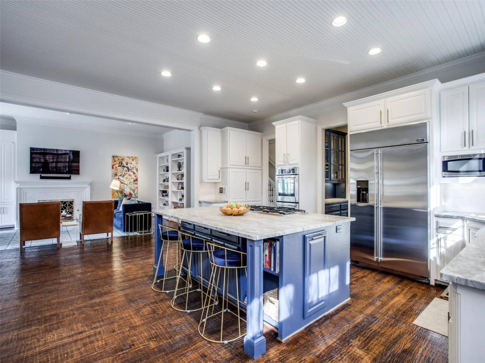 Single Family Residence For Rent in Dallas County , 3909 Greenbrier Drive, University Park, Texas 75225, 5 Bedroom, 5 Bathroom, 2 Garage spaces, 5,652 Sqft, built in 1982, mls#21402137, Real Estate Agent in University Park, Homes For Rent in Dallas county, Homes For Rent in University Park, Realtor in University Park Texas, Real Estate Brokerage Independent Realty Texas, Luminita Cordes Realtor