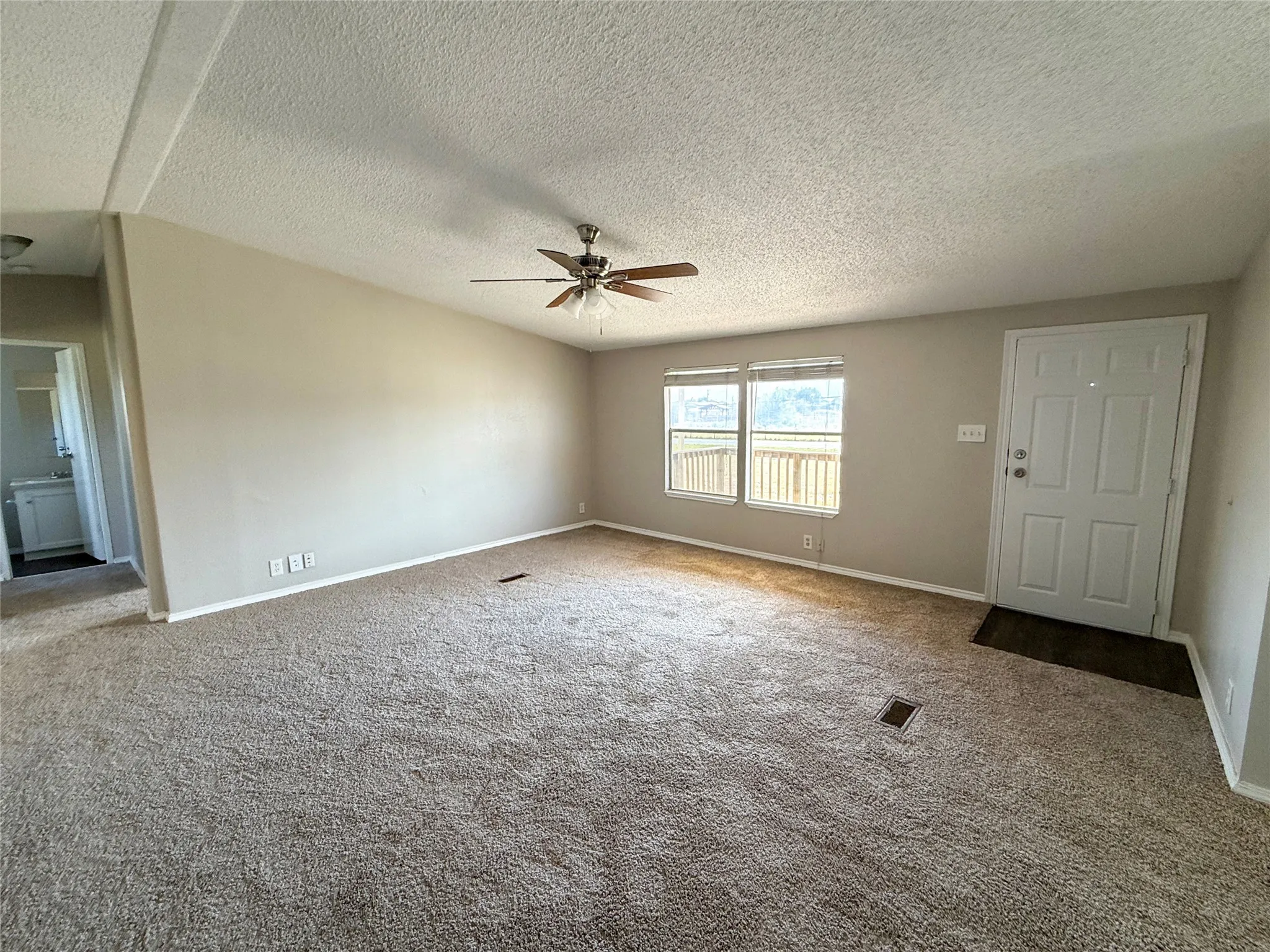 Mobile Home For Sale in Johnson County , 4116 Cherry Ridge Lane, Joshua, Texas 76058, 3 Bedroom, 2 Bathroom, 2 Garage spaces, 1,456 Sqft, built in 2000, mls#21402607, Real Estate Agent in Joshua, Homes For Sale in Johnson county, Homes For Sale in Joshua, Realtor in Joshua Texas, Real Estate Brokerage Independent Realty Texas, Luminita Cordes Realtor