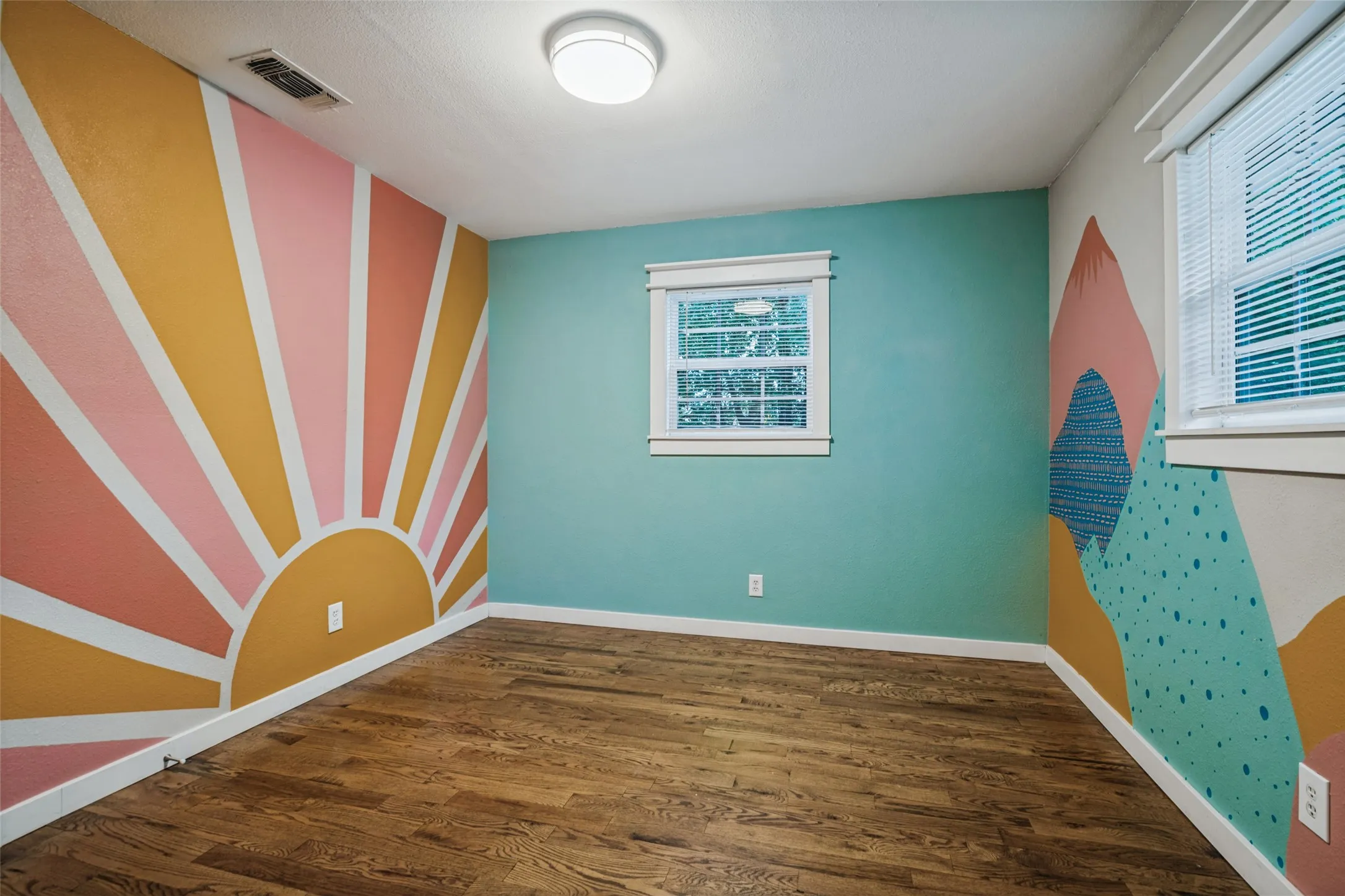 Single Family Residence For Rent in Rockwall County , 406 N Alamo Road, Rockwall, Texas 75087, 3 Bedroom, 2 Bathroom, 1 Garage spaces, 1,296 Sqft, built in 1980, mls#21402461, Real Estate Agent in Rockwall, Homes For Rent in Rockwall county, Homes For Rent in Rockwall, Realtor in Rockwall Texas, Real Estate Brokerage Independent Realty Texas, Luminita Cordes Realtor