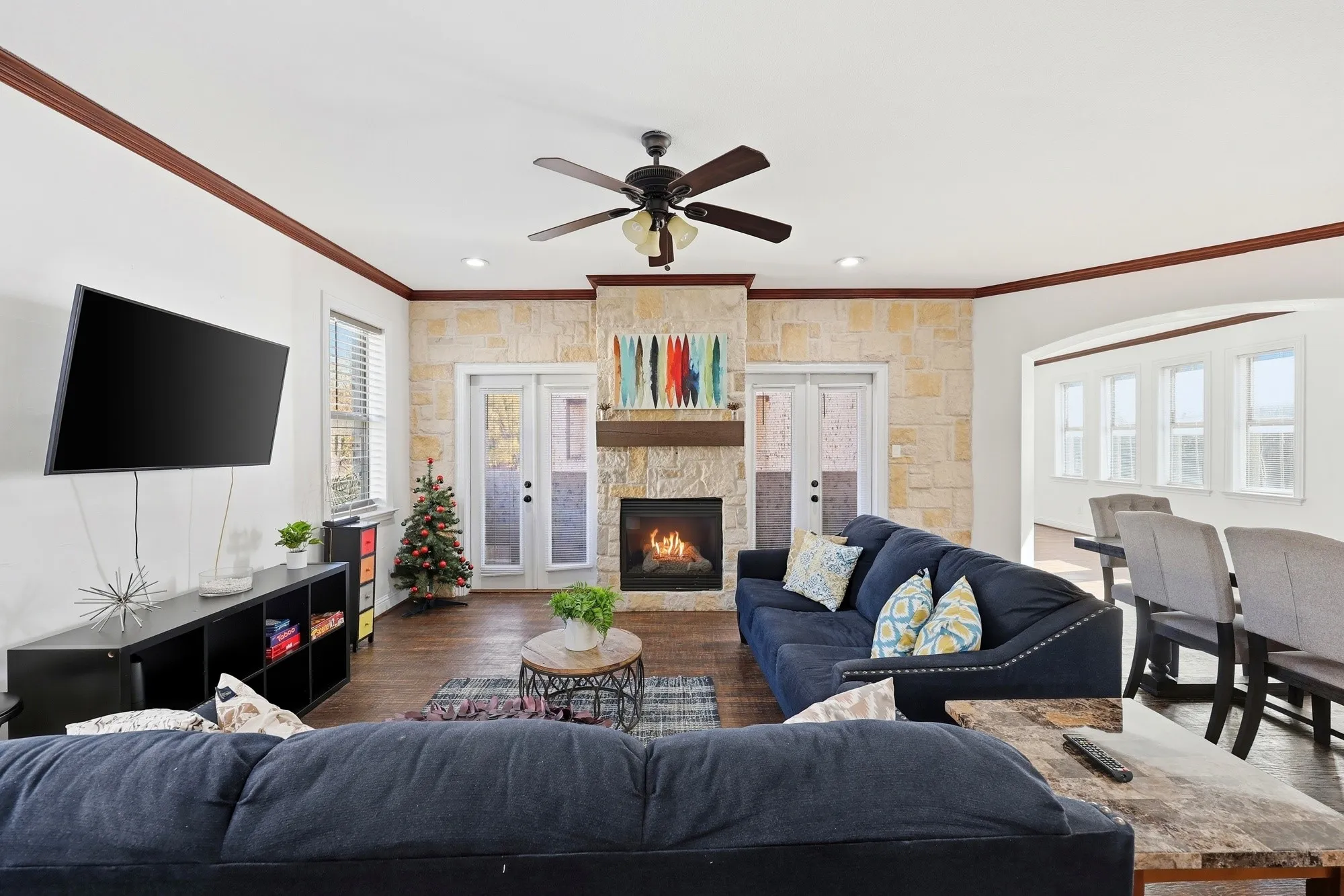 Level 2 living room