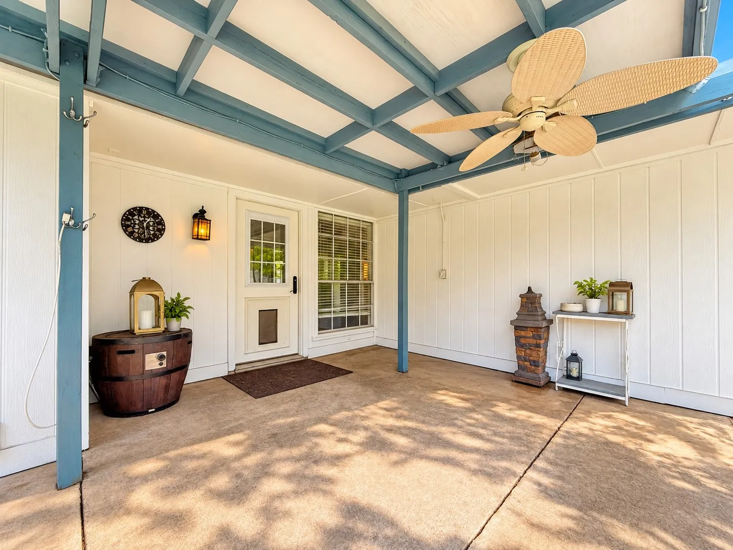 Single Family Residence For Sale in Denton County , 1605 Brighton Drive, Carrollton, Texas 75007, 3 Bedroom, 2 Bathroom, 2 Garage spaces, 1,726 Sqft, built in 1983, mls#21401564, Real Estate Agent in Carrollton, Homes For Sale in Denton county, Homes For Sale in Carrollton, Realtor in Carrollton Texas, Real Estate Brokerage Independent Realty Texas, Luminita Cordes Realtor
