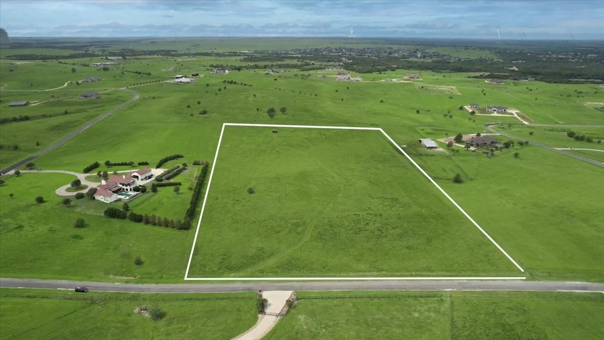 Unimproved Land For Sale in Tarrant County , 11302 E Rocky Creek Road, Crowley, Texas 76036, 0, 0, Garage spaces, 0 Sqft, built in 0, mls#21402356, Real Estate Agent in Crowley, Homes For Sale in Tarrant county, Homes For Sale in Crowley, Realtor in Crowley Texas, Real Estate Brokerage Independent Realty Texas, Luminita Cordes Realtor