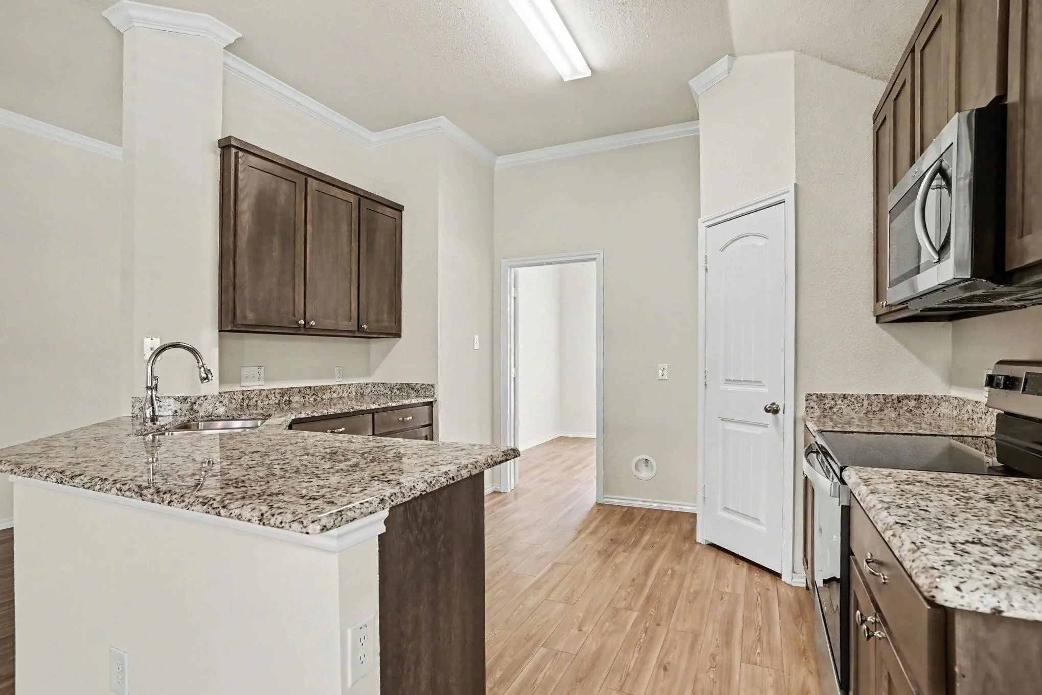 Single Family Residence For Rent in Dallas County , 429 Tobin Drive, Seagoville, Texas 75159, 3 Bedroom, 2 Bathroom, 2 Garage spaces, 1,789 Sqft, built in 2023, mls#21402627, Real Estate Agent in Seagoville, Homes For Rent in Dallas county, Homes For Rent in Seagoville, Realtor in Seagoville Texas, Real Estate Brokerage Independent Realty Texas, Luminita Cordes Realtor