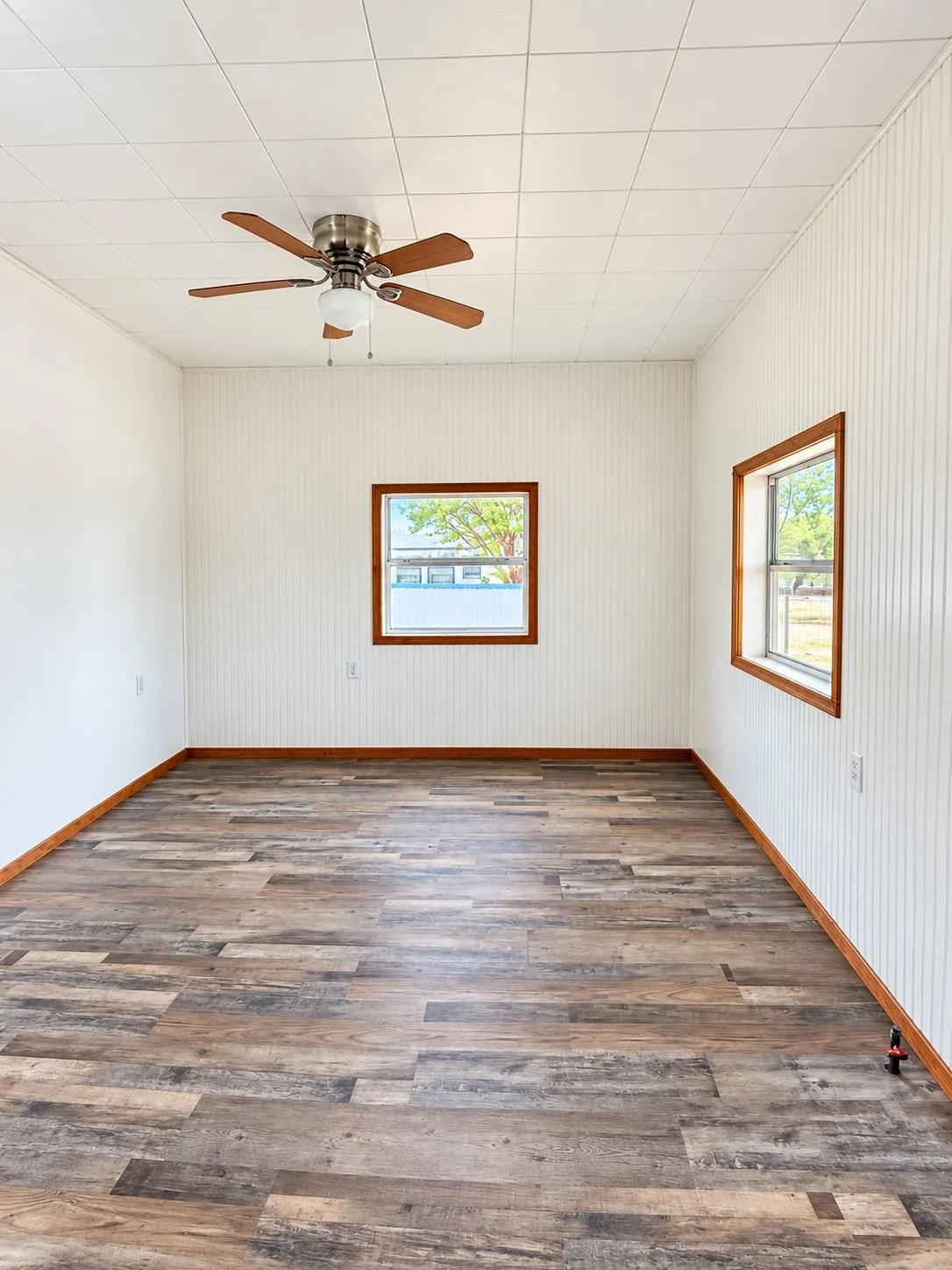 Single Family Residence For Sale in Erath County , 410 Vine Street, Dublin, Texas 76446, 2 Bedroom, 1 Bathroom, Garage spaces, 722 Sqft, built in 1900, mls#21402107, Real Estate Agent in Dublin, Homes For Sale in Erath county, Homes For Sale in Dublin, Realtor in Dublin Texas, Real Estate Brokerage Independent Realty Texas, Luminita Cordes Realtor